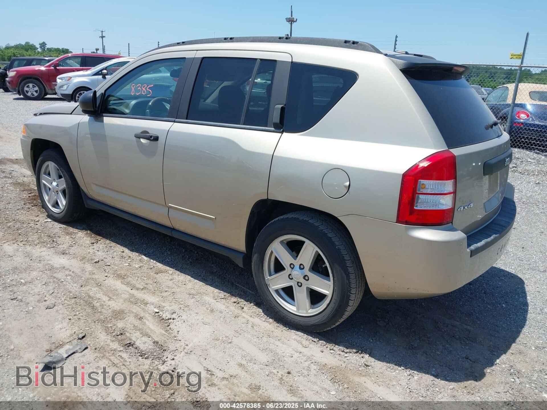 2009 JEEP COMPASS - VIN: 1J8FF47B79D137491 - Фото 3