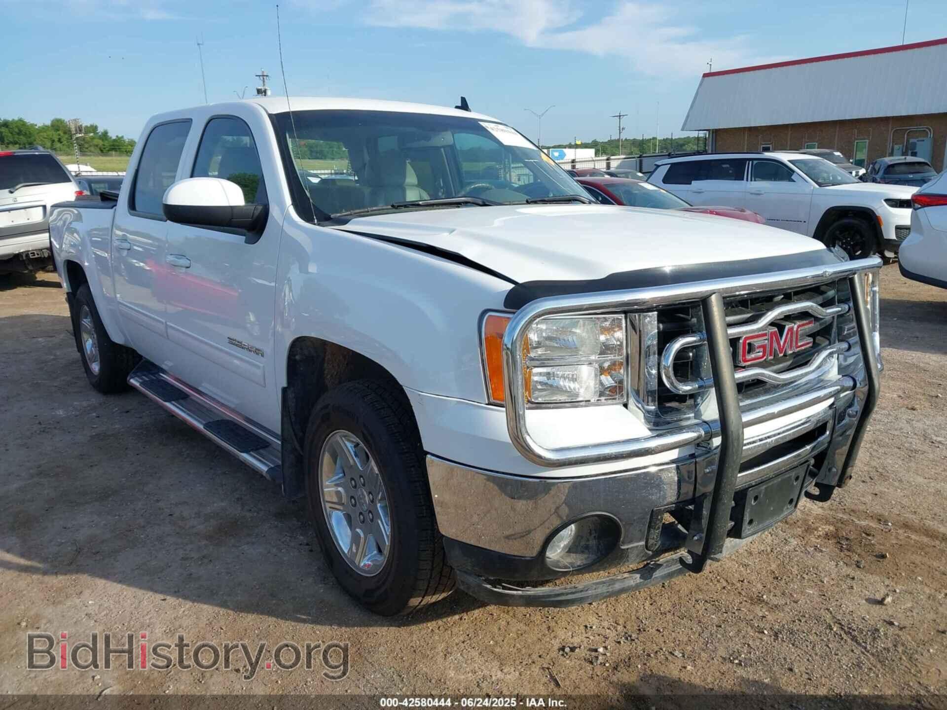 Photo 3GTP2WE34BG399704 - GMC SIERRA 2011