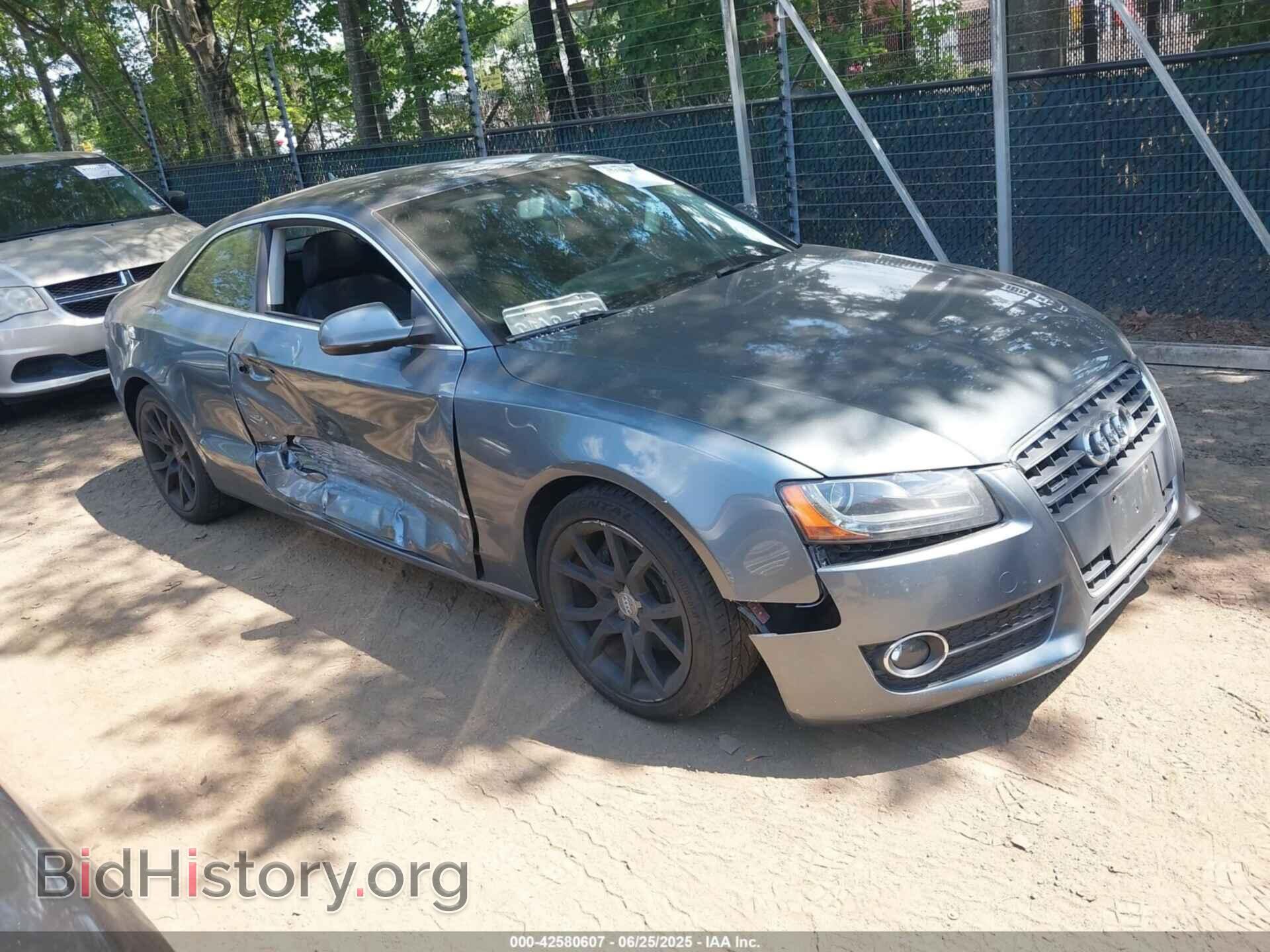 Photo WAULFAFR9CA023697 - AUDI A5 2012