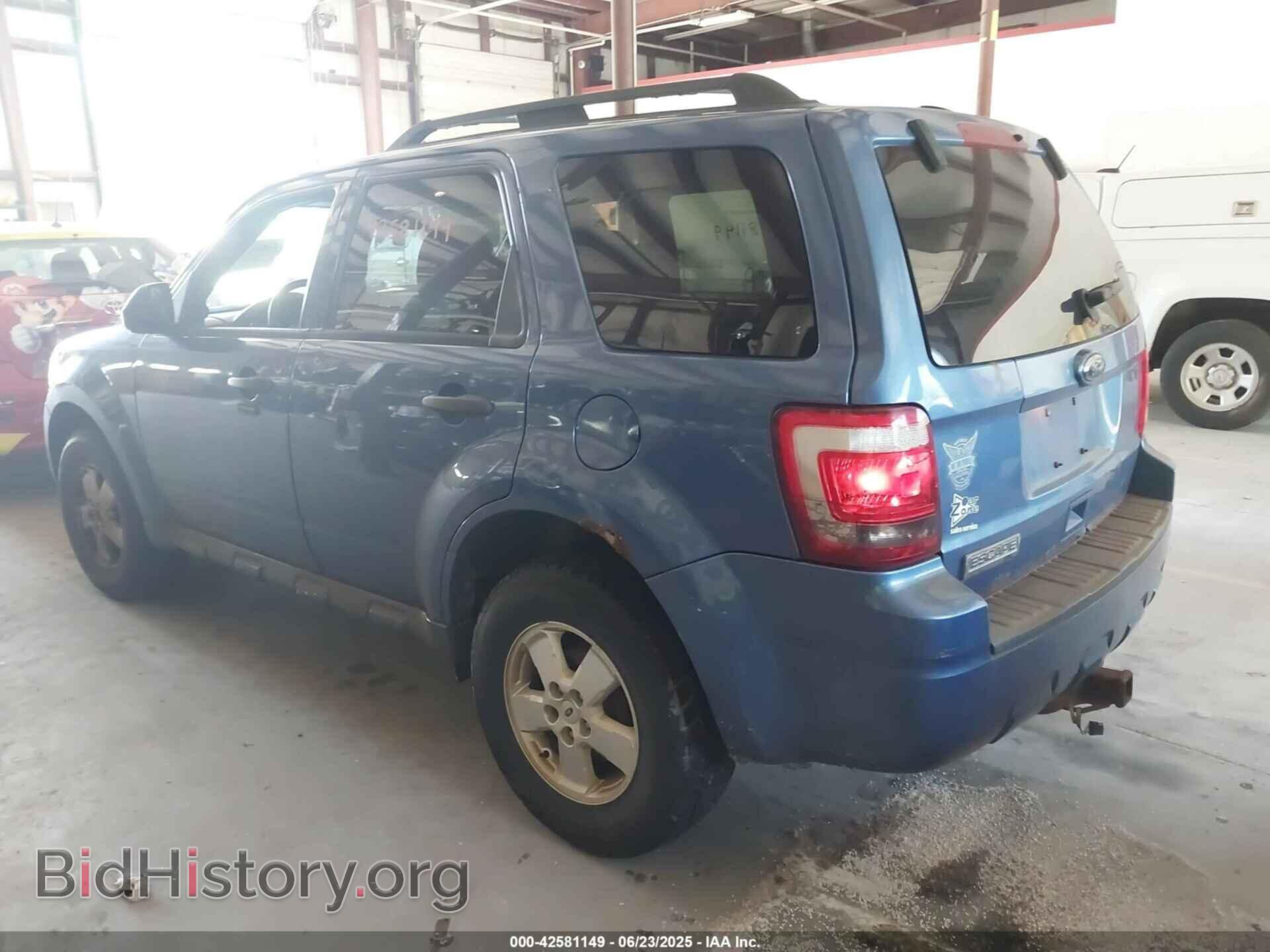2010 FORD ESCAPE - VIN: 1FMCU0D74AKD32159 - Фото 3