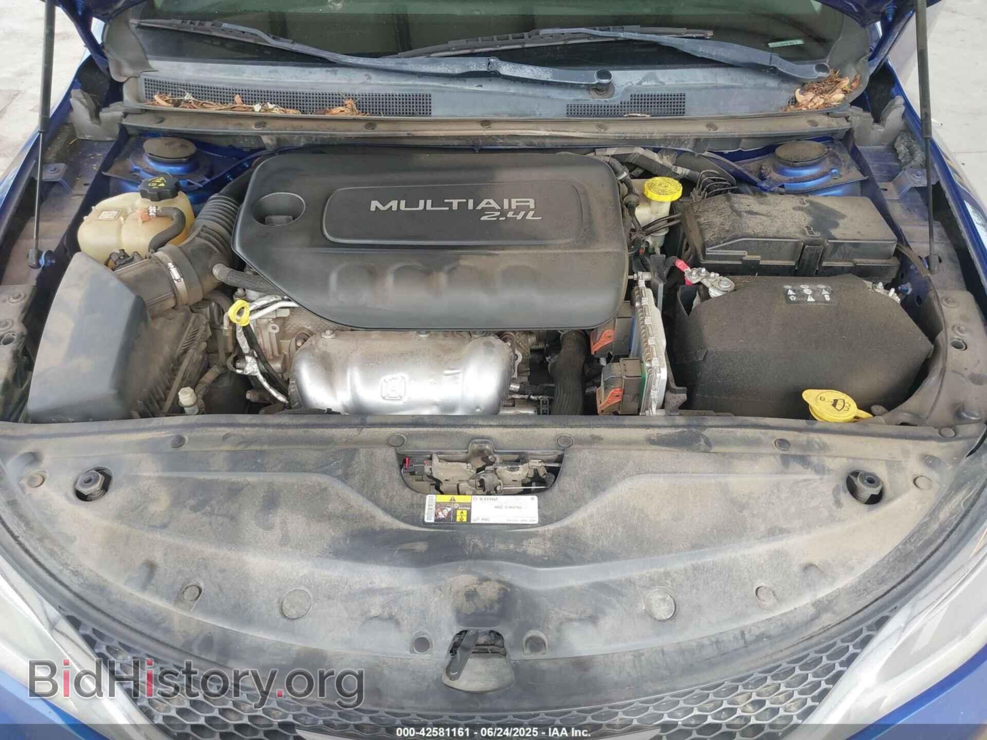 2015 CHRYSLER 200 - VIN: 1C3CCCCB6FN760212 - Фото 10
