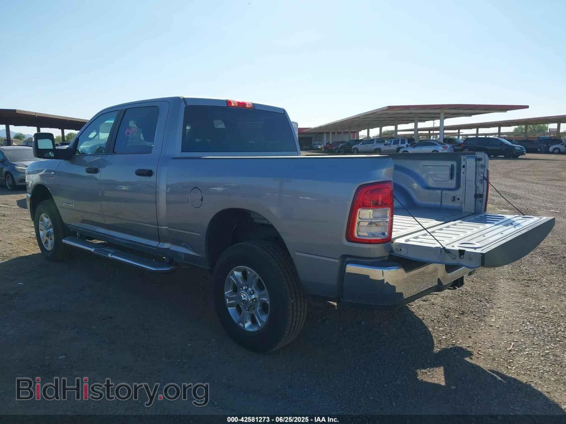 2024 RAM 2500 - VIN: 3C6UR5DL5RG100751 - Фото 3