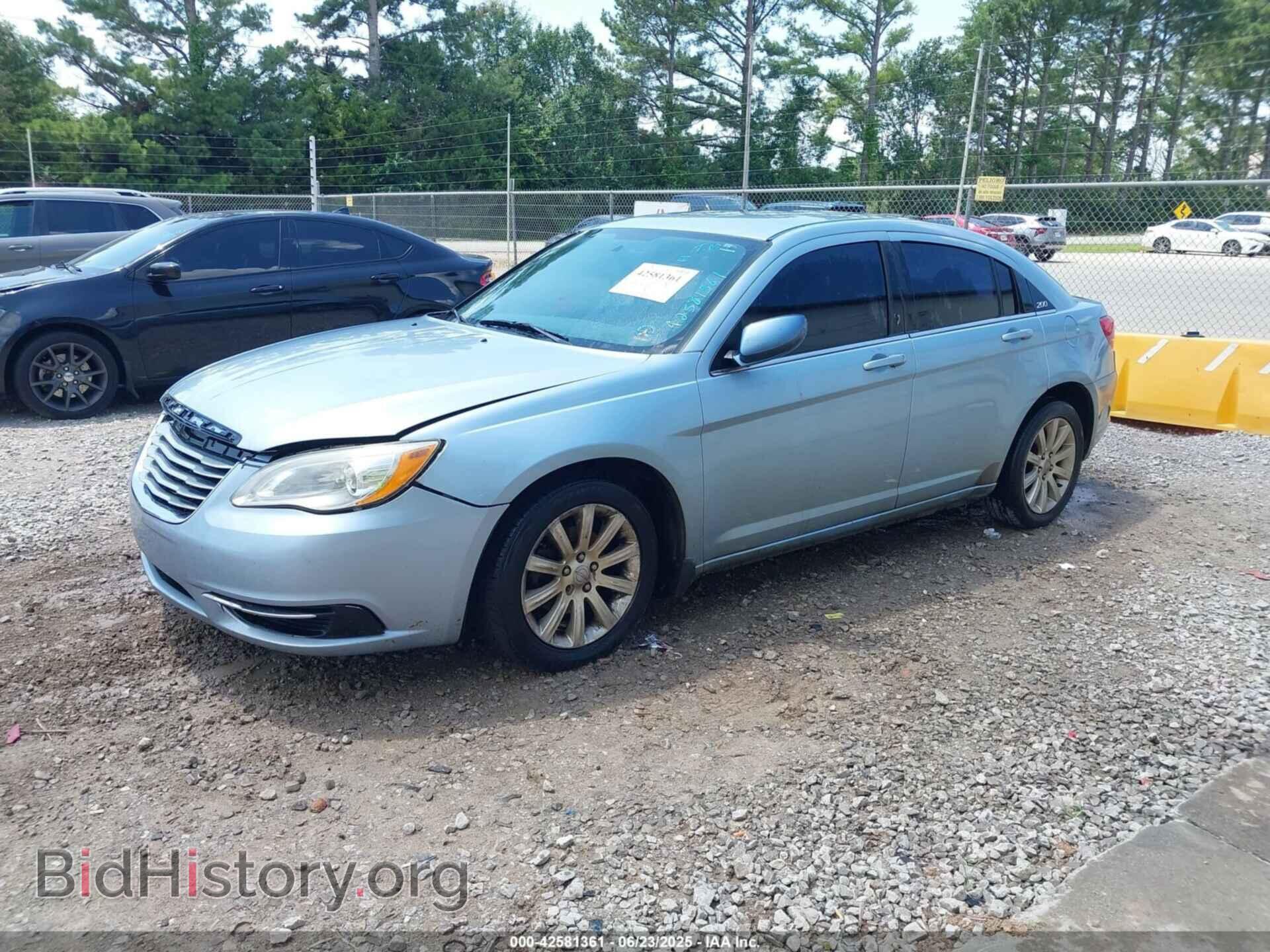 2012 CHRYSLER 200 - VIN: 1C3CCBBGXCN308105 - Фото 2
