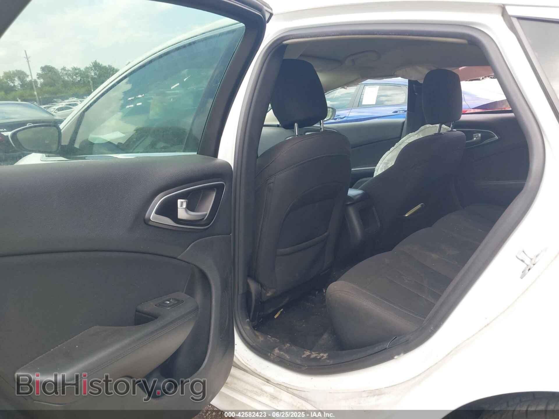 2016 CHRYSLER 200 - VIN: 1C3CCCAB9GN153273 - Фото 8