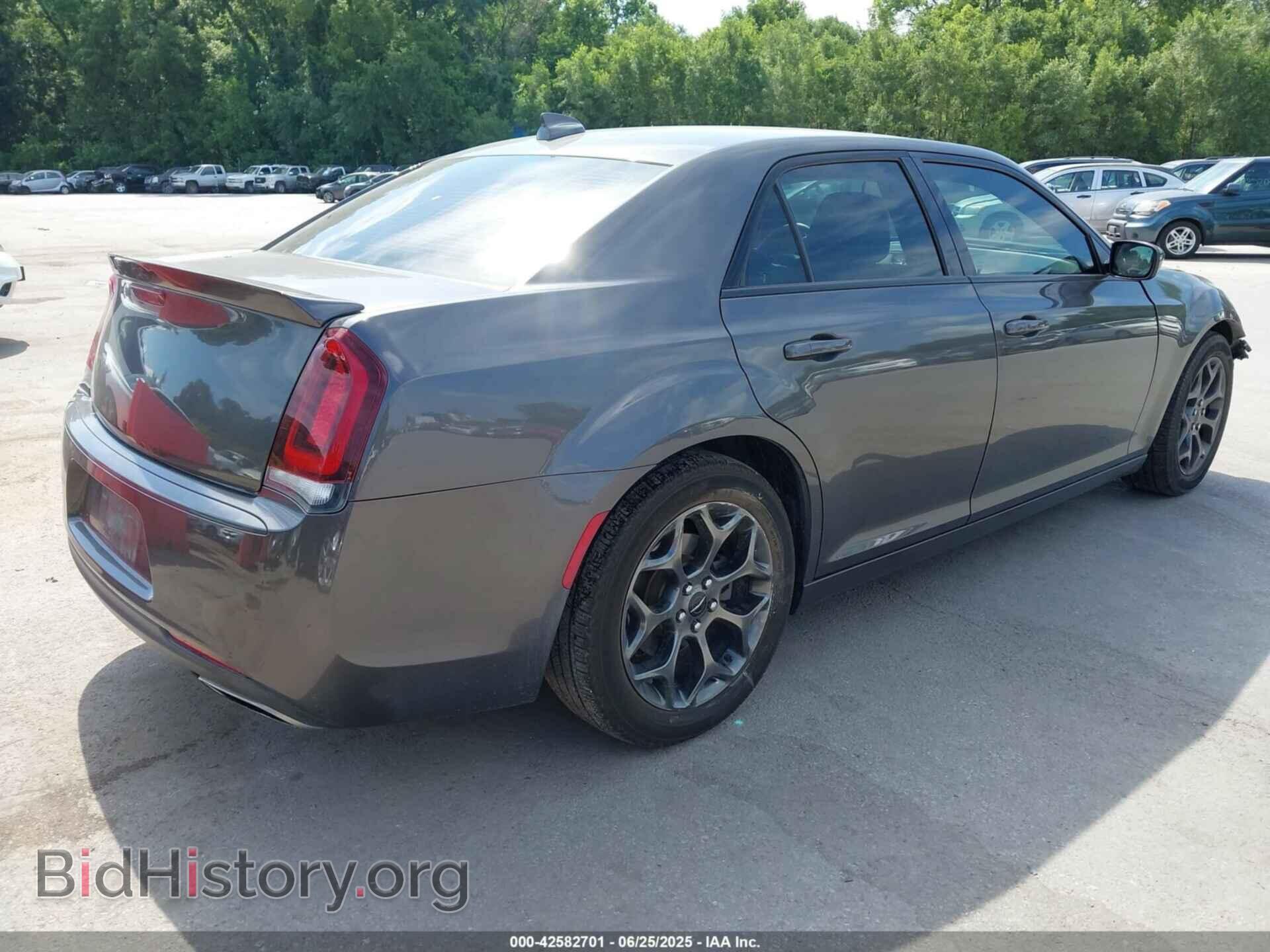 2017 CHRYSLER 300 - VIN: 2C3CCAGG4HH534479 - Фото 4