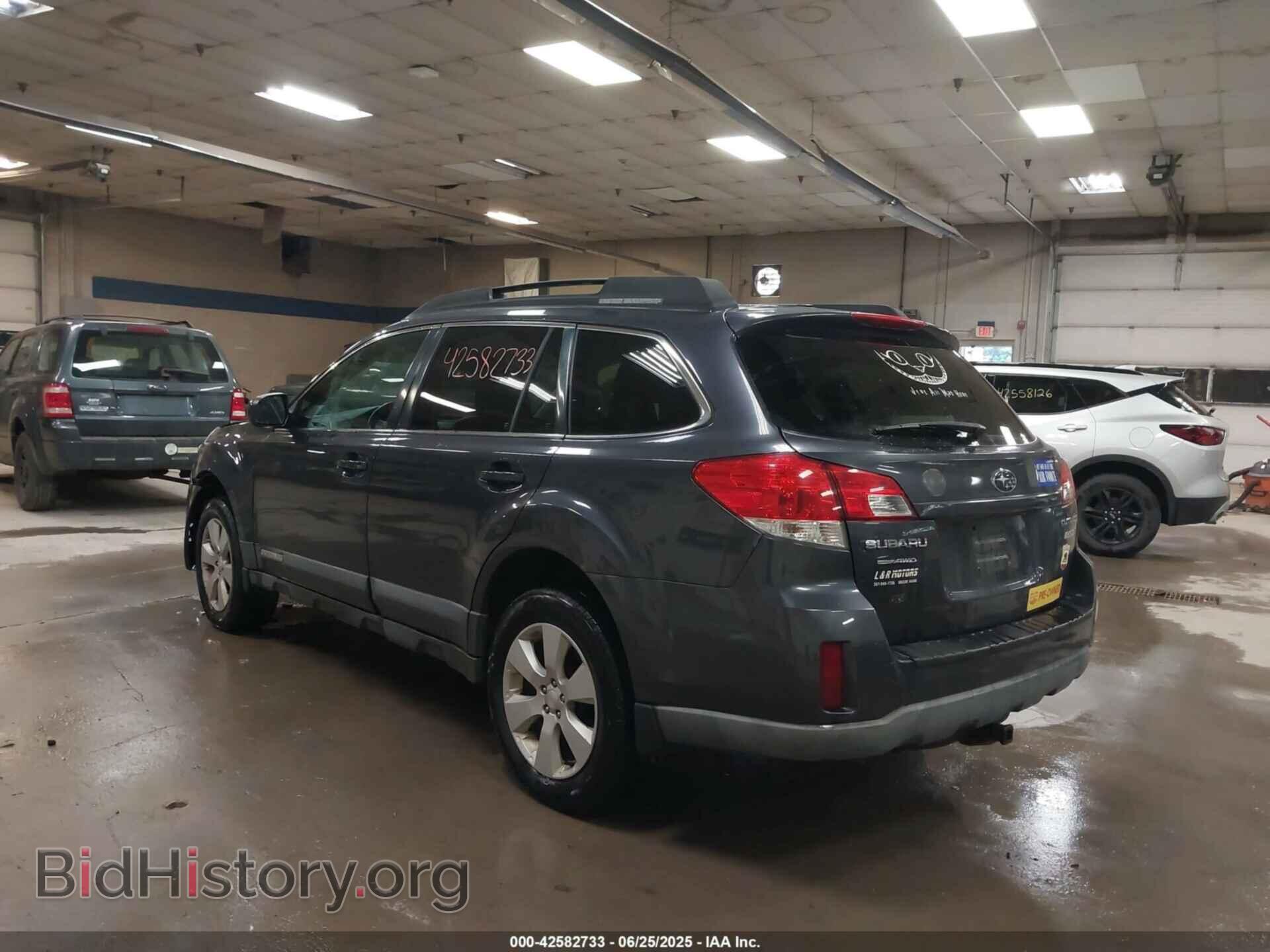 2011 SUBARU OUTBACK - VIN: 4S4BRBCC2B3355538 - Фото 3