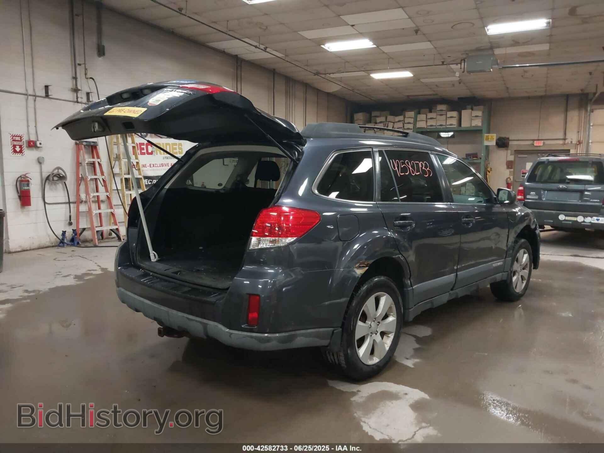 2011 SUBARU OUTBACK - VIN: 4S4BRBCC2B3355538 - Фото 4