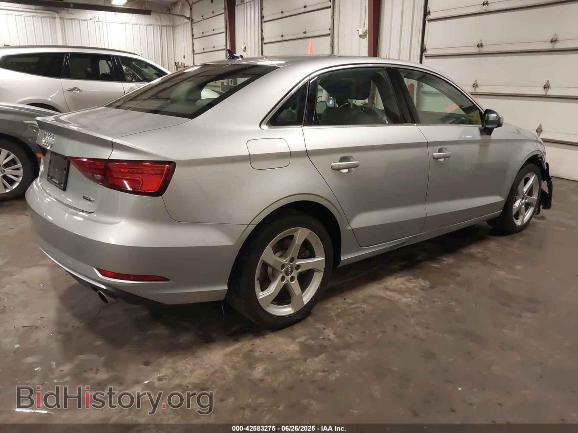 2019 AUDI A3 - VIN: WAUBEGFF3KA087806 - Фото 4