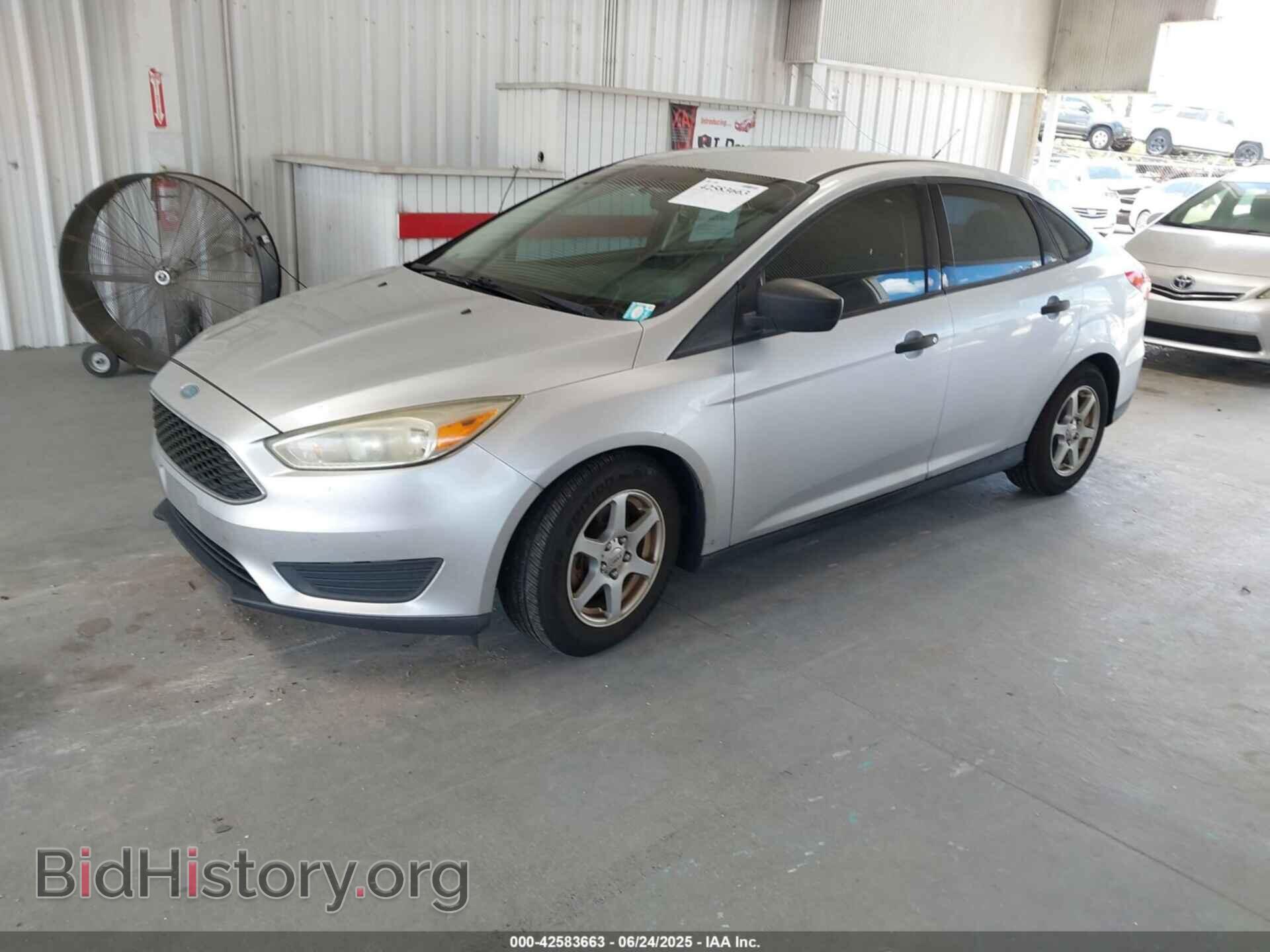 2016 FORD FOCUS - VIN: 1FADP3E26GL393705 - Фото 2