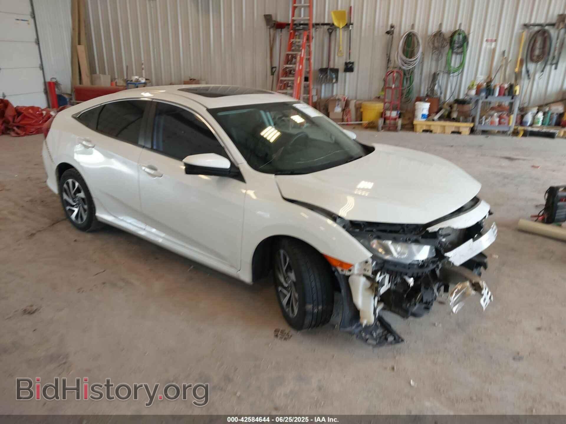 Photo 19XFC2F75GE010221 - HONDA CIVIC 2016