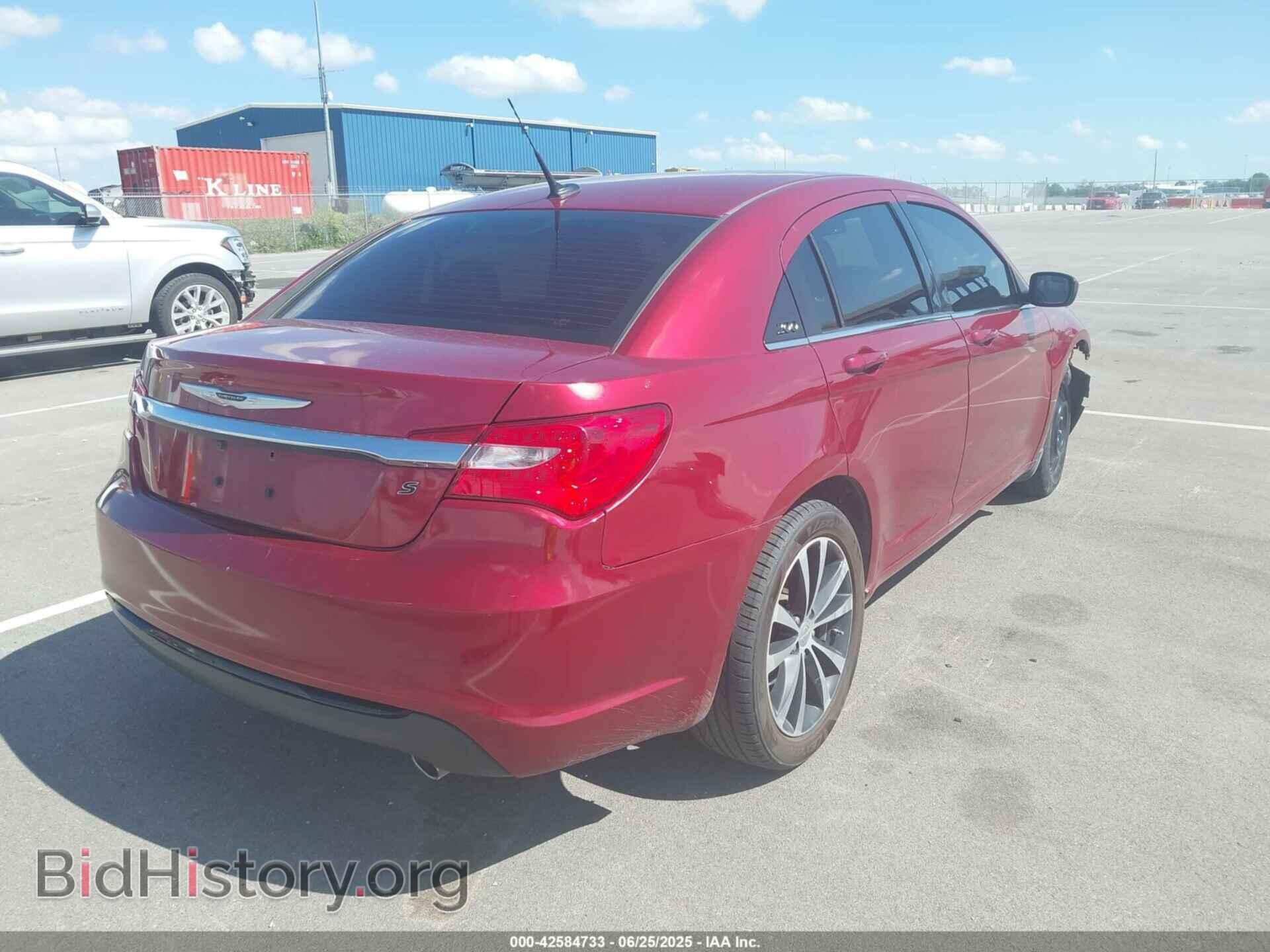 2013 CHRYSLER 200 - VIN: 1C3CCBCG3DN523650 - Фото 4