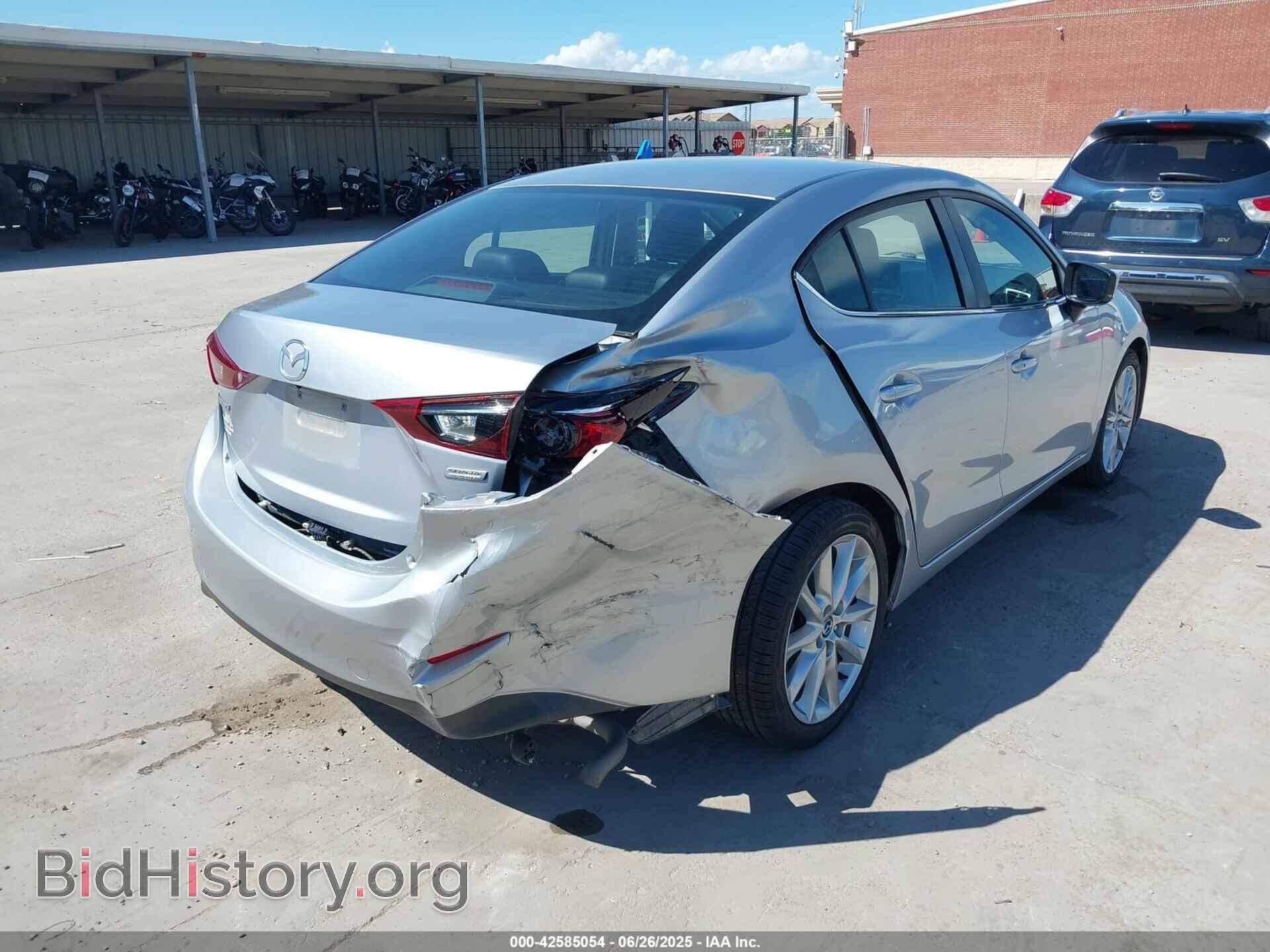 2017 MAZDA MAZDA3 - VIN: 3MZBN1V78HM104537 - Фото 4