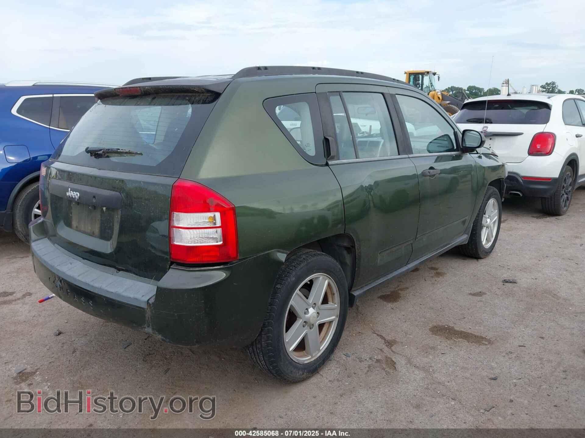 2008 JEEP COMPASS - VIN: 1J8FT47W88D557870 - Фото 4