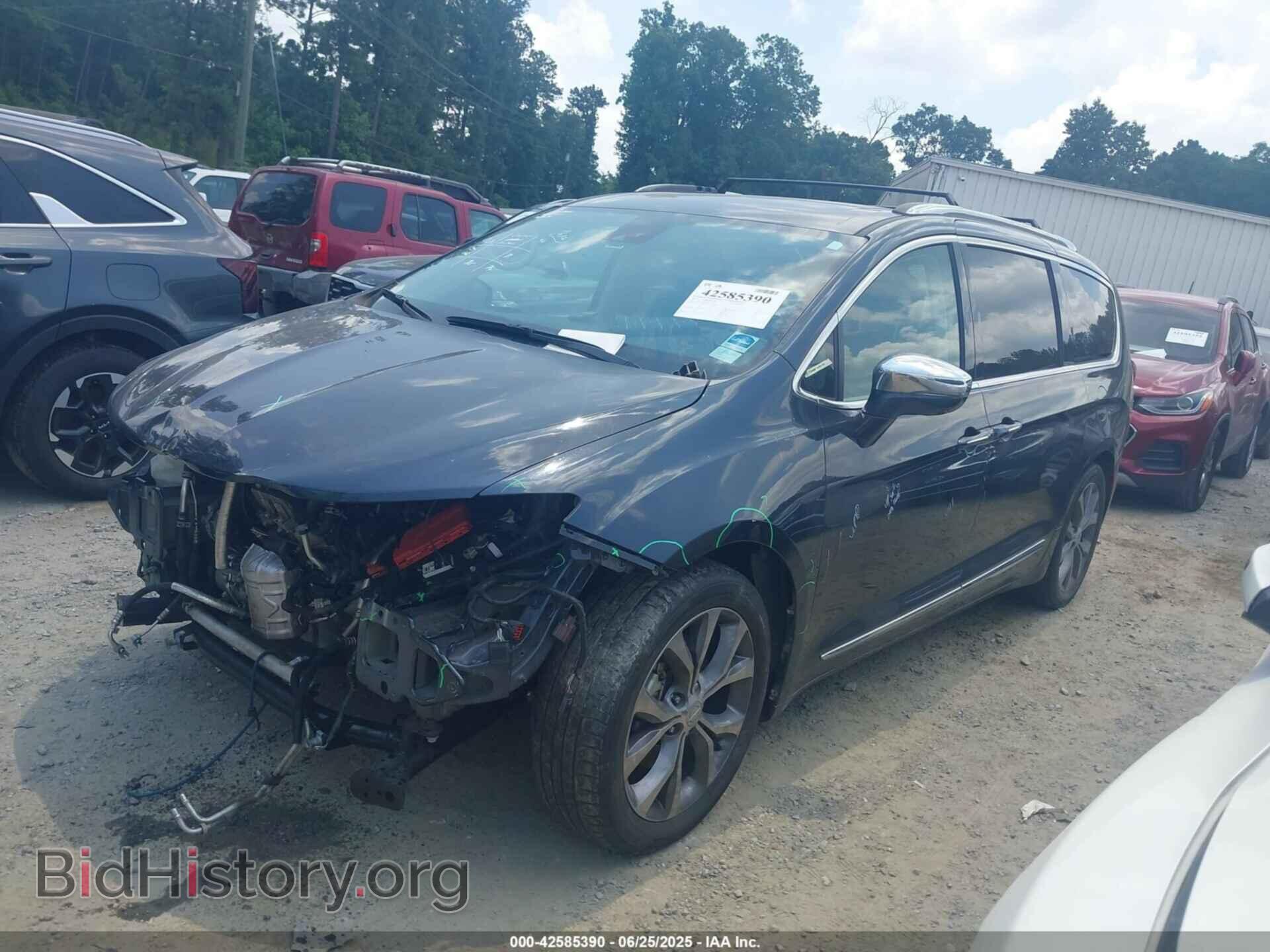 2019 CHRYSLER PACIFICA - VIN: 2C4RC1GG2KR667782 - Фото 2