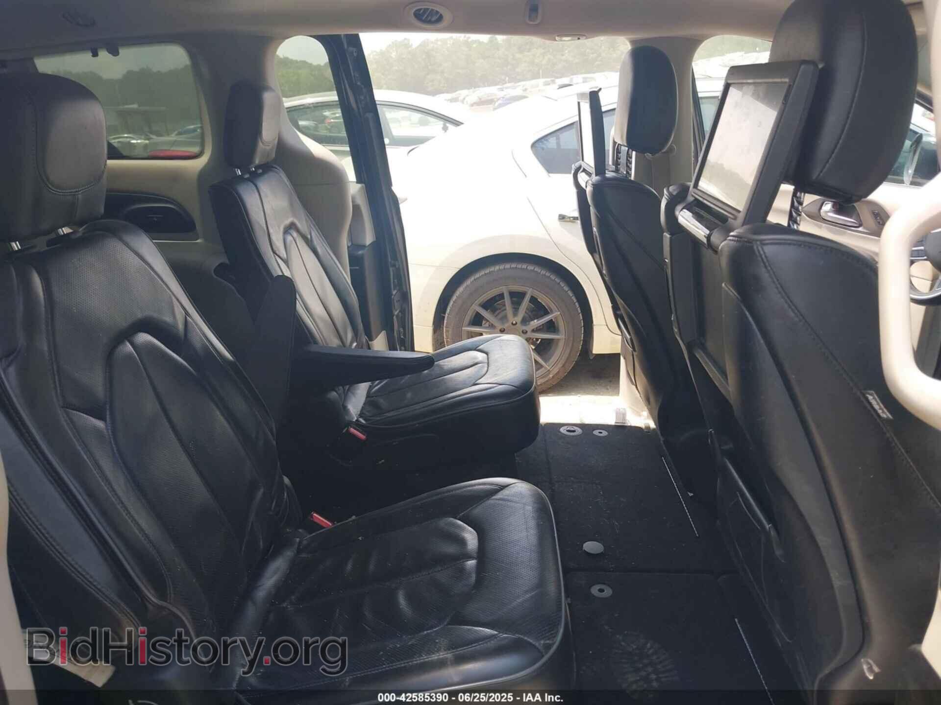 2019 CHRYSLER PACIFICA - VIN: 2C4RC1GG2KR667782 - Фото 8