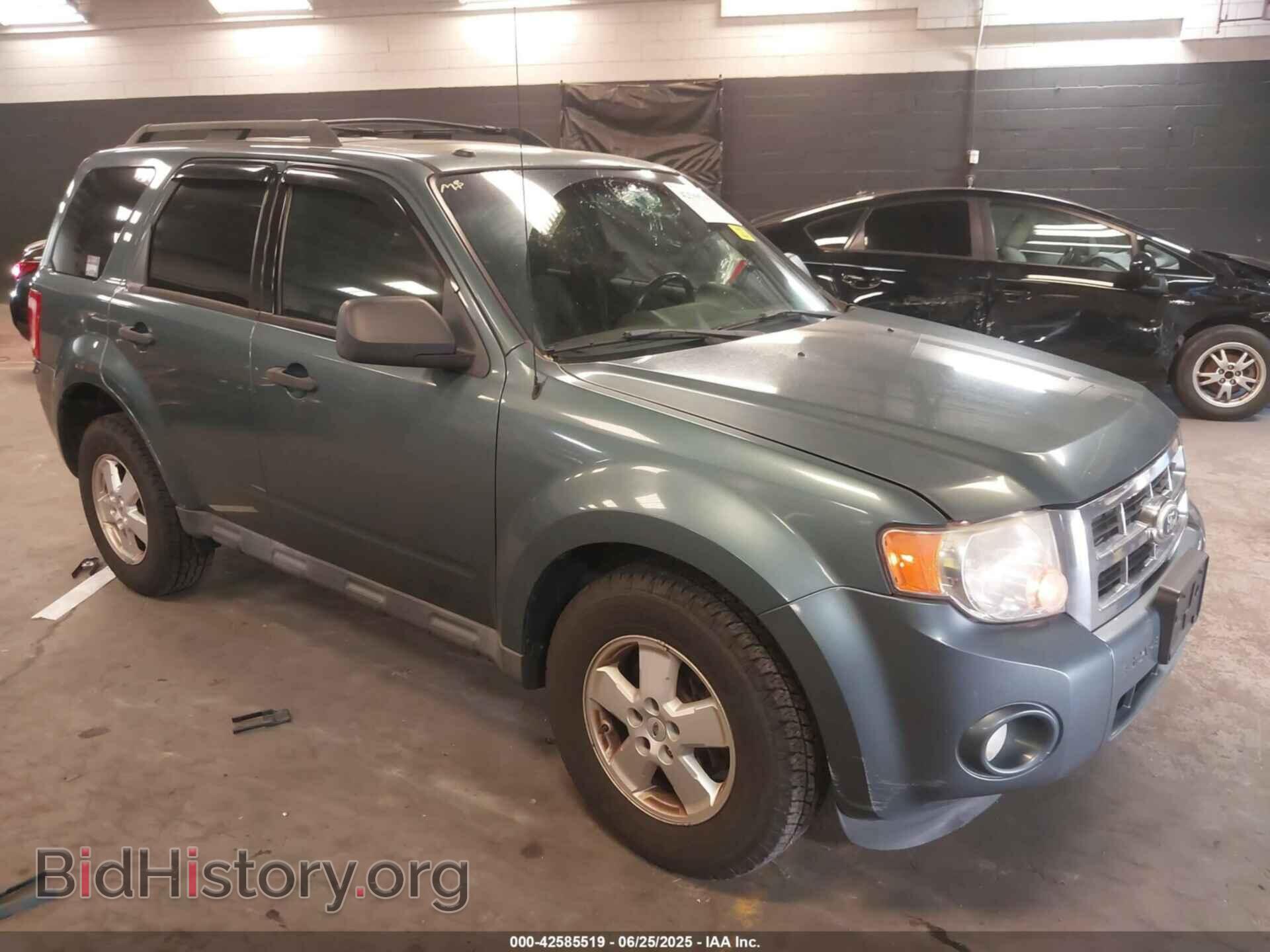 Photo 1FMCU9DG9BKB08987 - FORD ESCAPE 2011