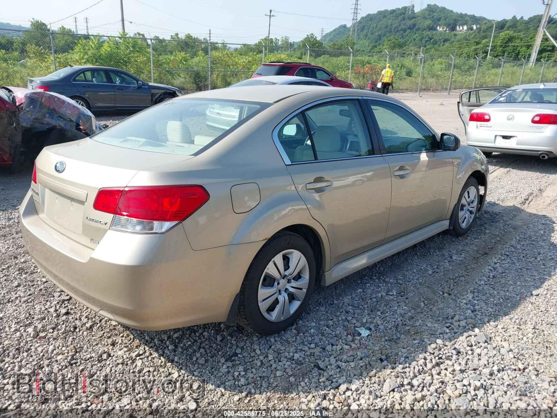 2010 SUBARU LEGACY - VIN: 4S3BMCA66A3218297 - Фото 4