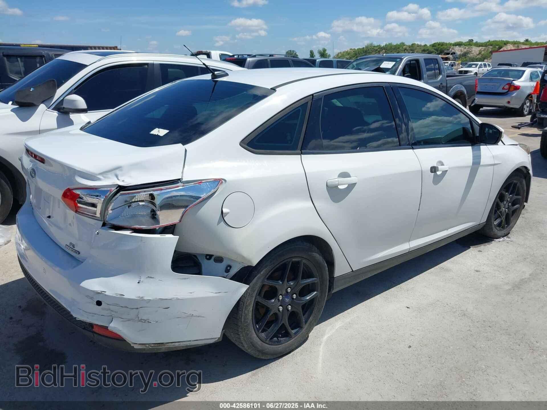 2016 FORD FOCUS - VIN: 1FADP3F2XGL339757 - Фото 4