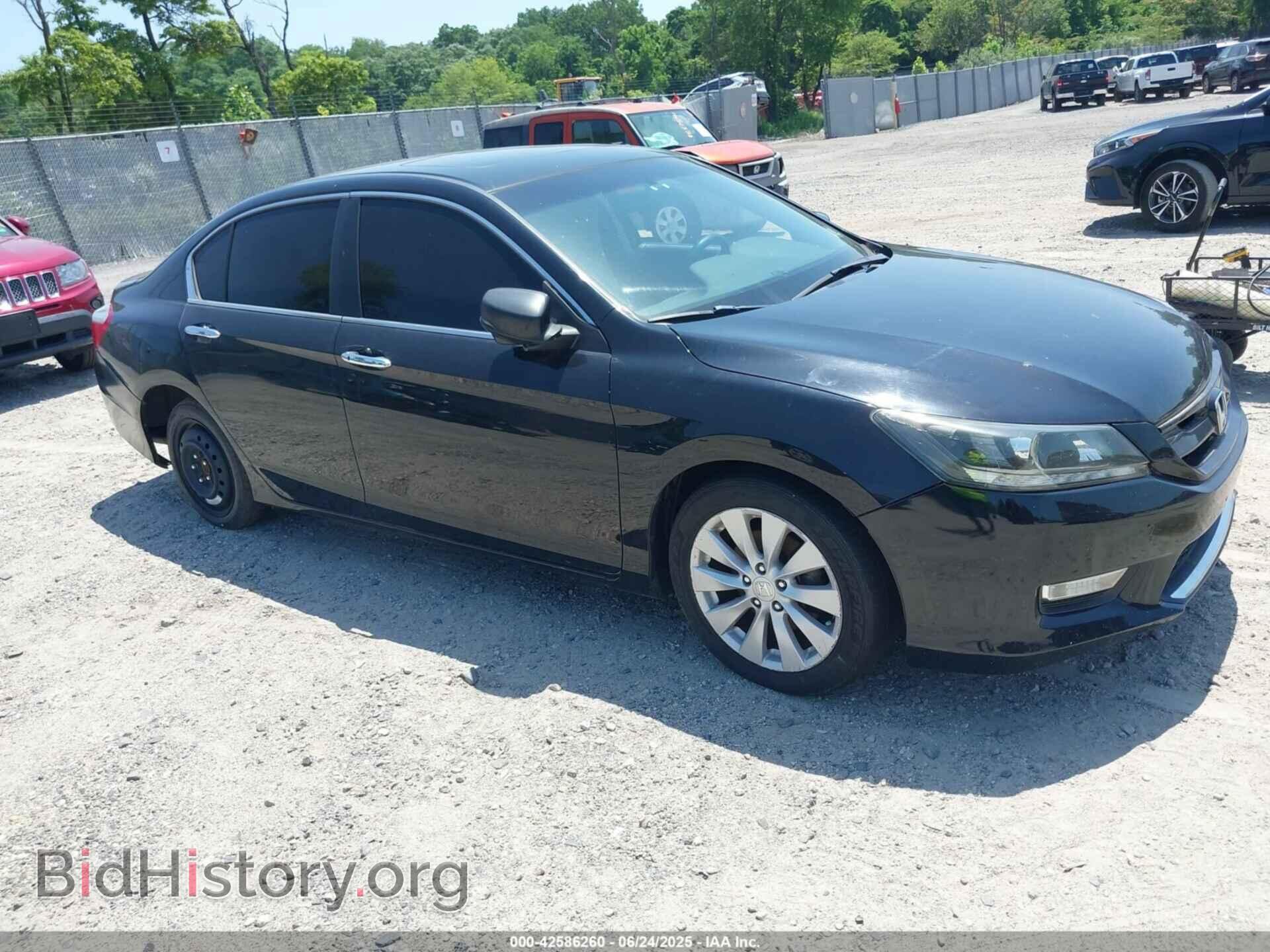 Photo 1HGCR2F74DA259692 - HONDA ACCORD 2013