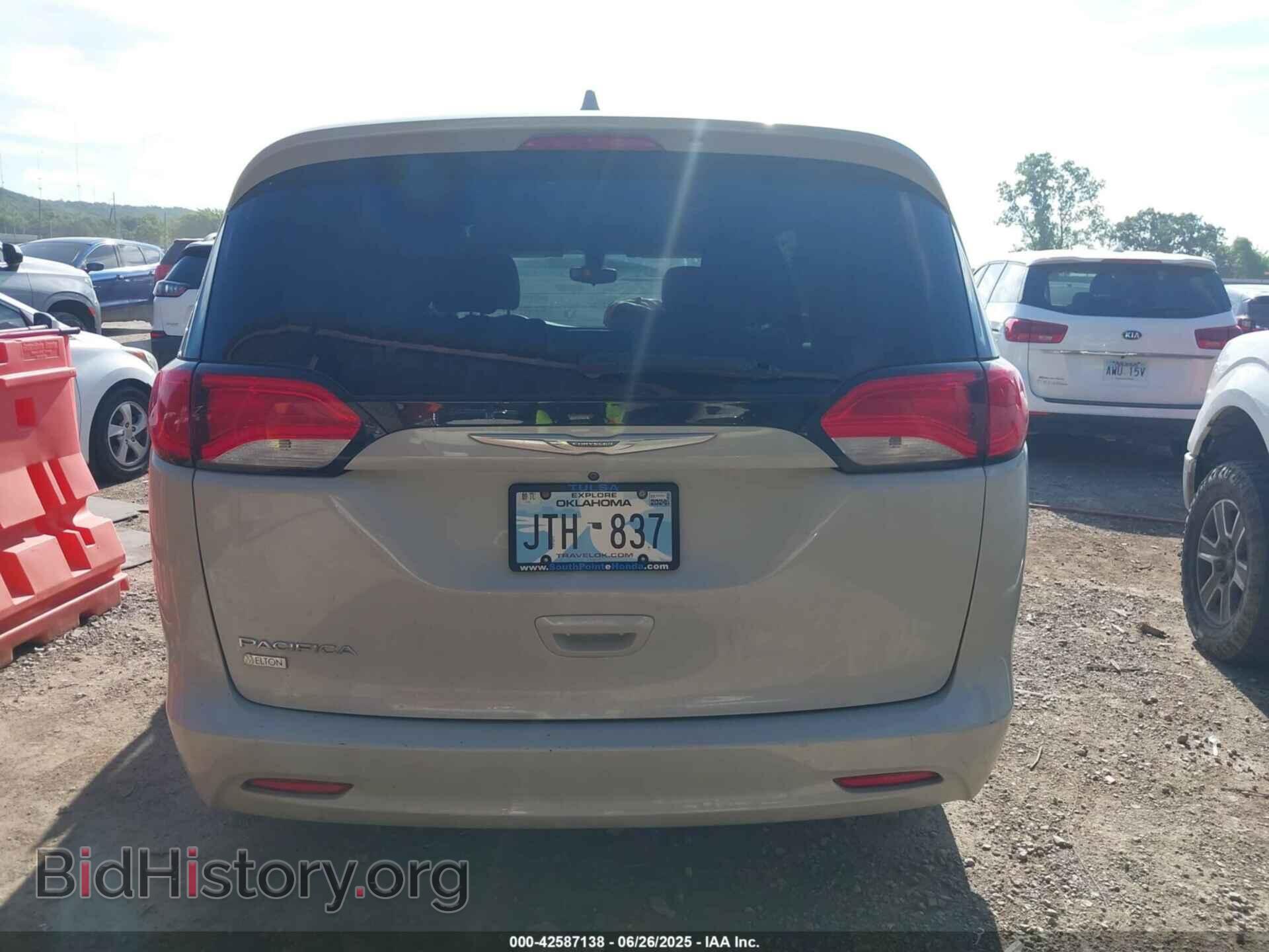 2017 CHRYSLER PACIFICA - VIN: 2C4RC1CG8HR553607 - Photo 16
