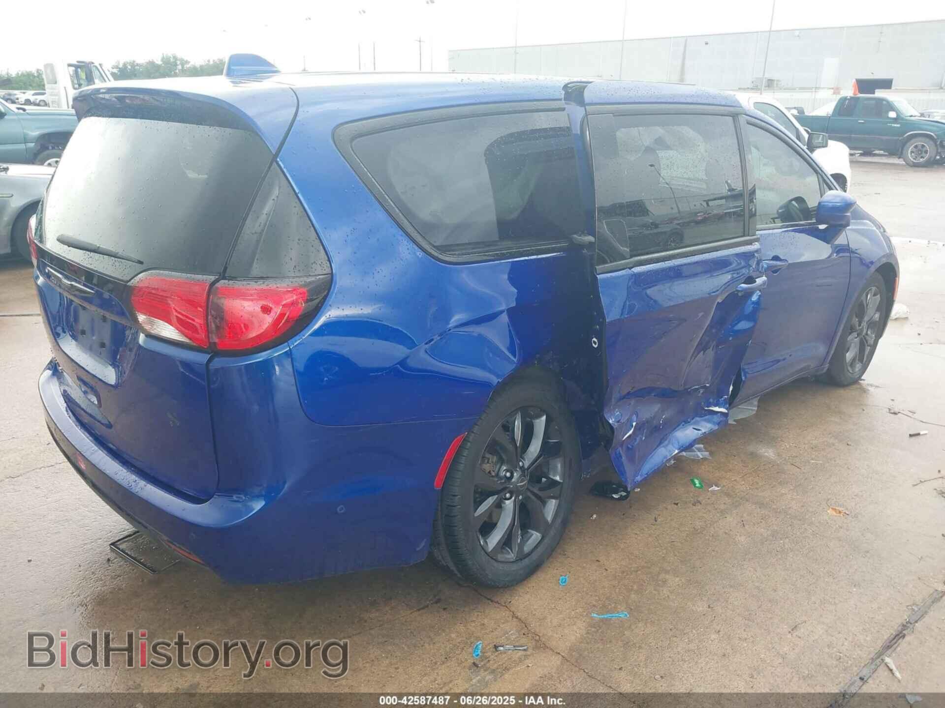 2019 CHRYSLER PACIFICA - VIN: 2C4RC1FG0KR581646 - Фото 4