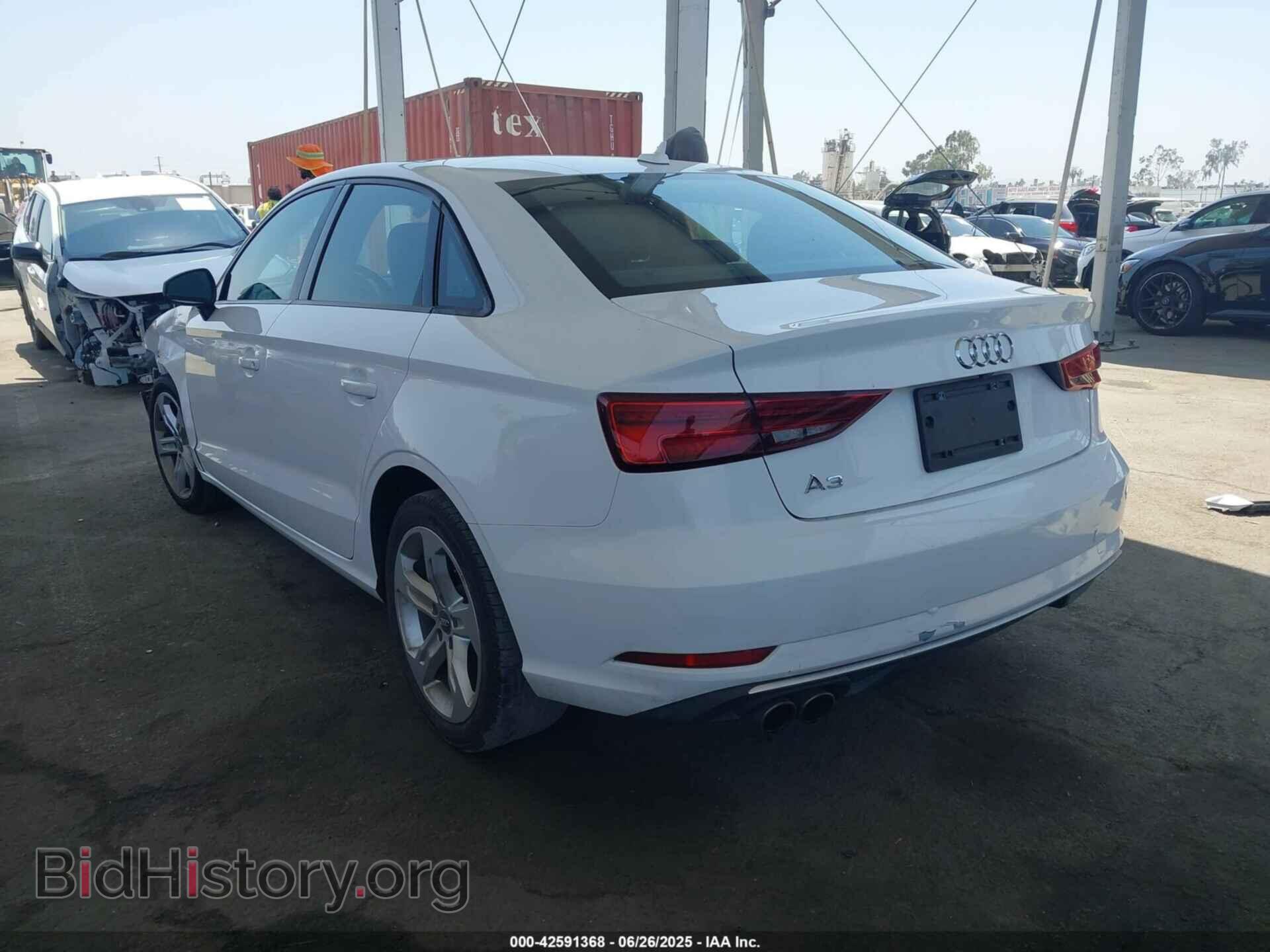 2017 AUDI A3 - VIN: WAUAUGFF9H1029822 - Фото 3