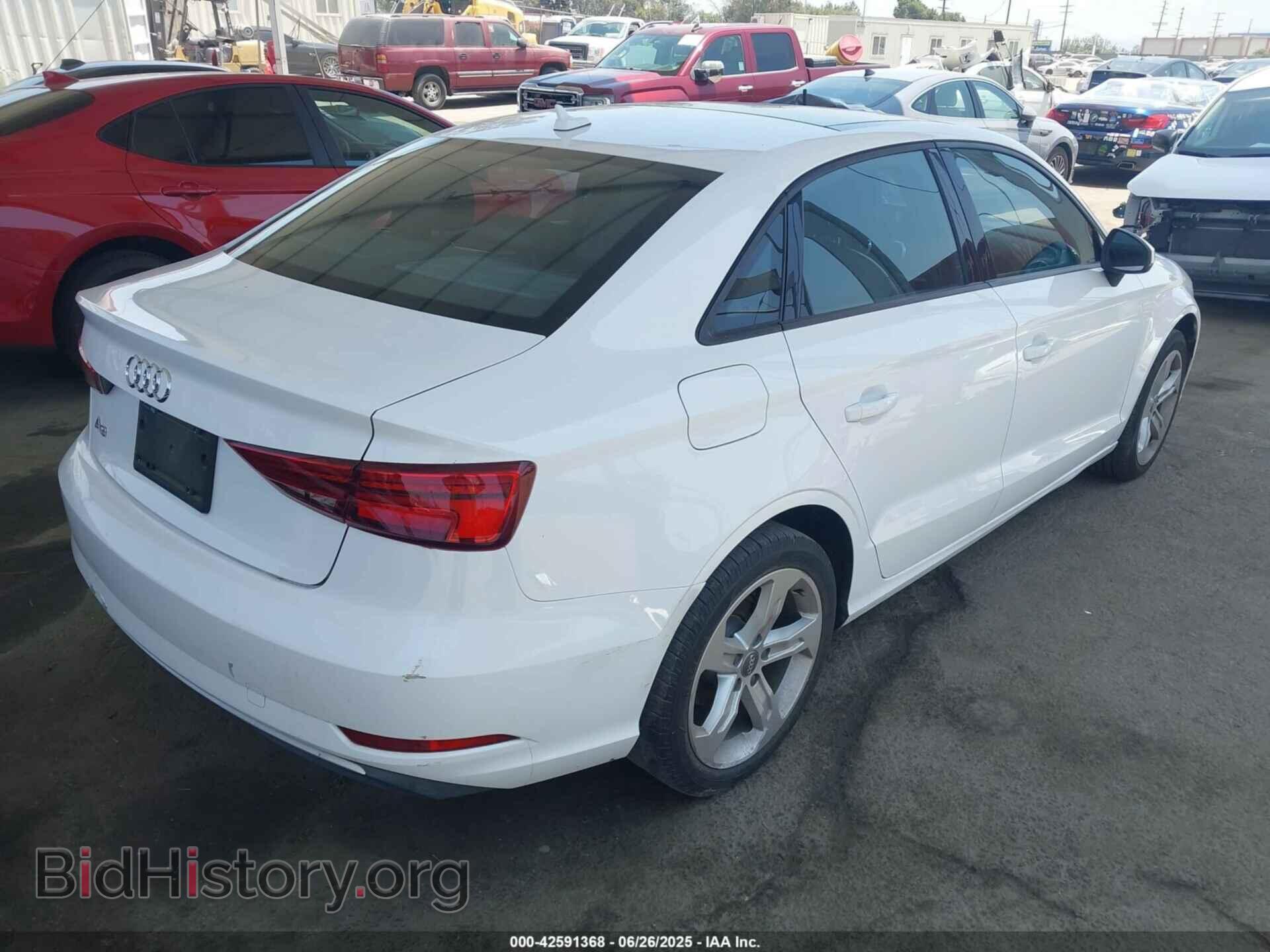 2017 AUDI A3 - VIN: WAUAUGFF9H1029822 - Фото 4
