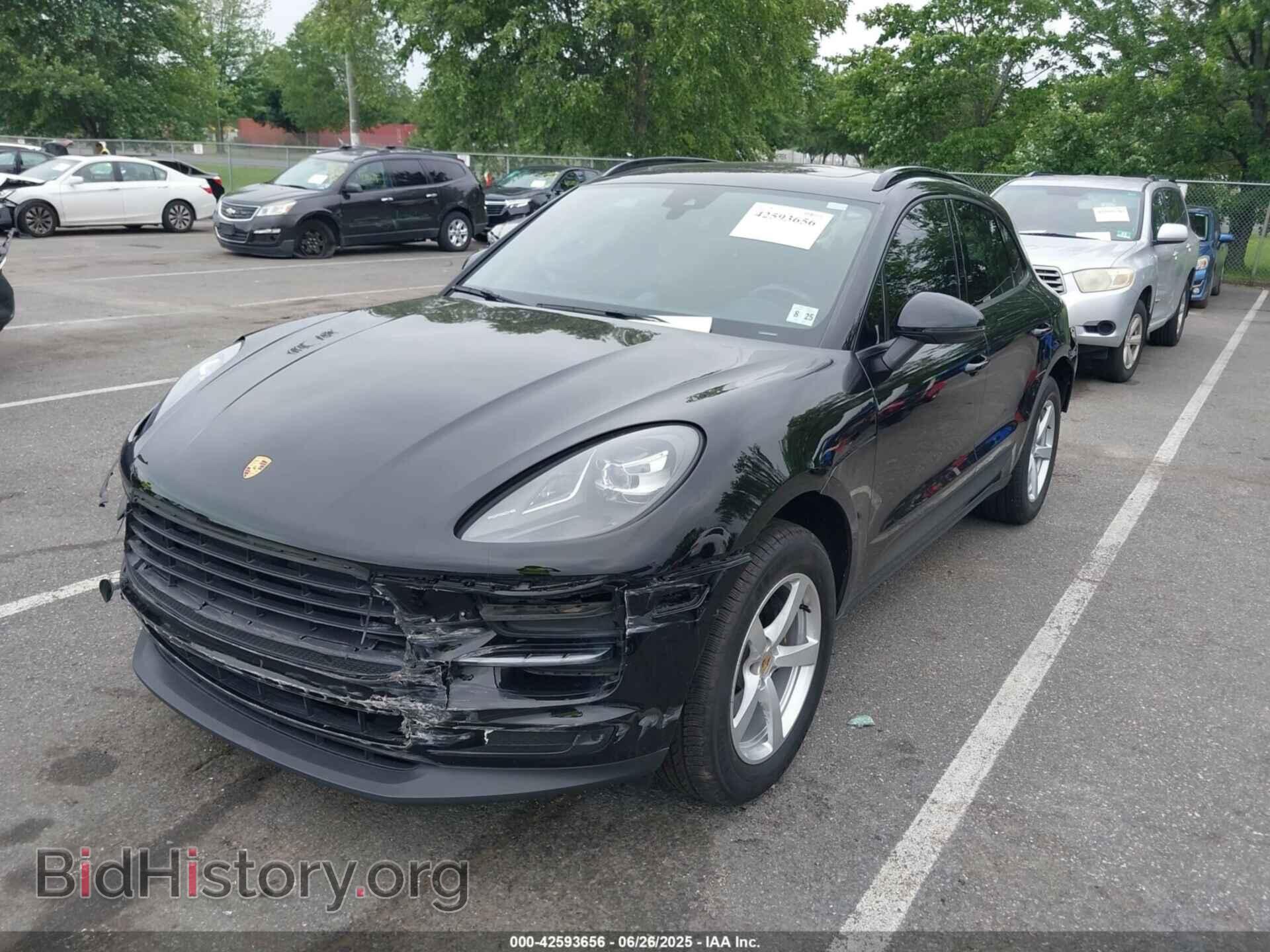 2020 PORSCHE MACAN - VIN: WP1AA2A50LLB11382 - Фото 2