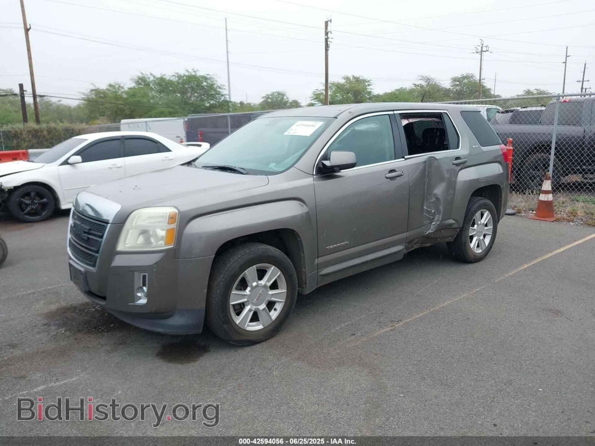 2011 GMC TERRAIN - VIN: 2CTALMEC2B6340237 - Photo 2