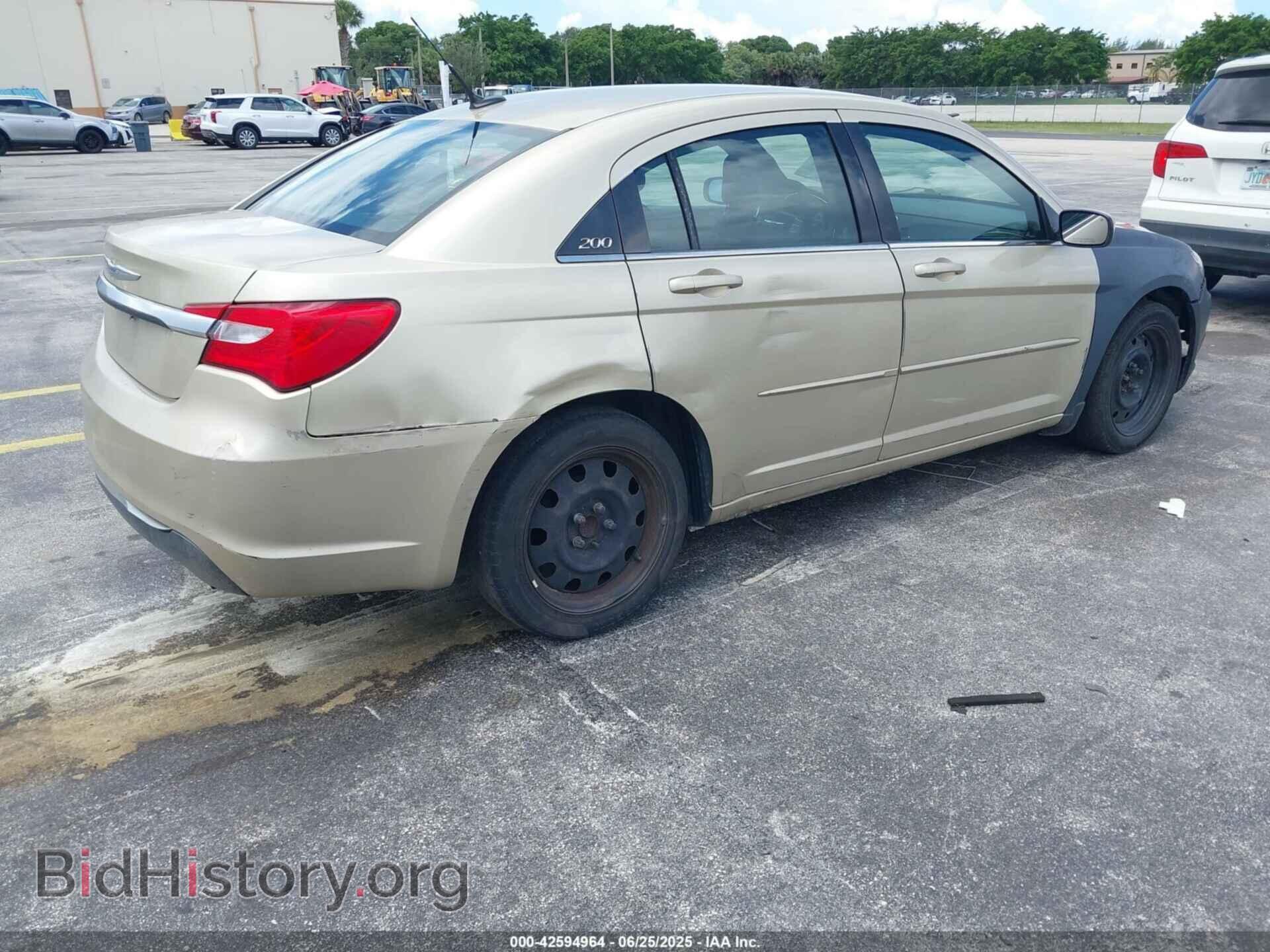 2011 CHRYSLER 200 - VIN: 1C3BC4FB2BN515785 - Фото 4