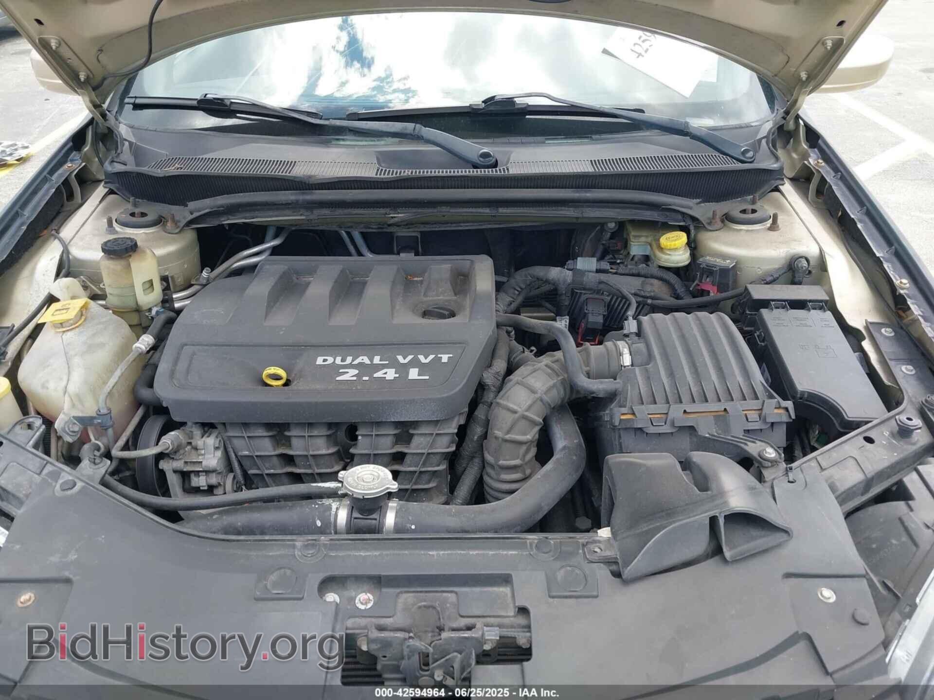 2011 CHRYSLER 200 - VIN: 1C3BC4FB2BN515785 - Фото 10