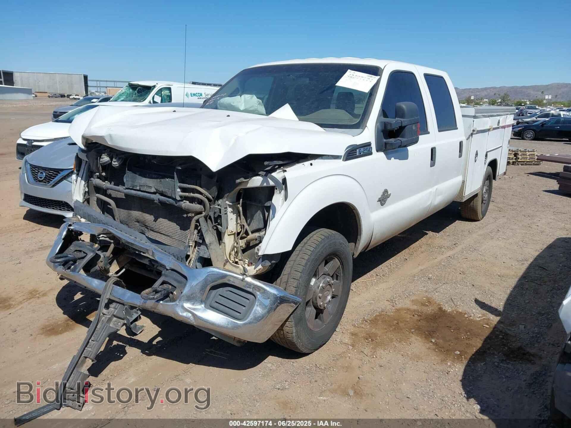 2011 FORD F-250 - VIN: 1FT7W2AT3BEB39658 - Фото 2