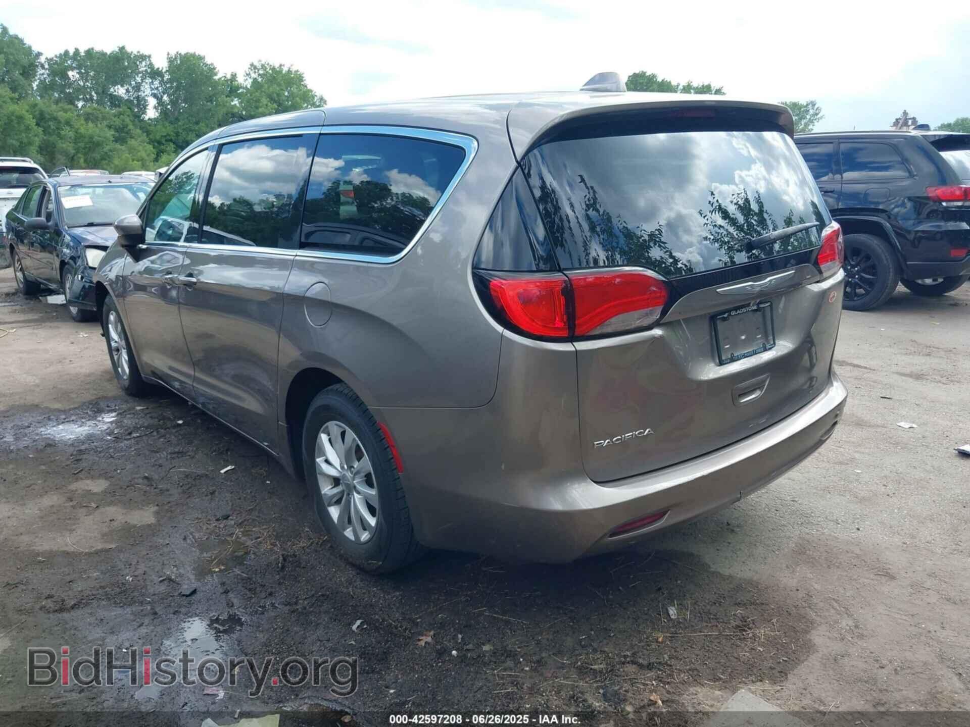 2017 CHRYSLER PACIFICA - VIN: 2C4RC1DG2HR833473 - Фото 2