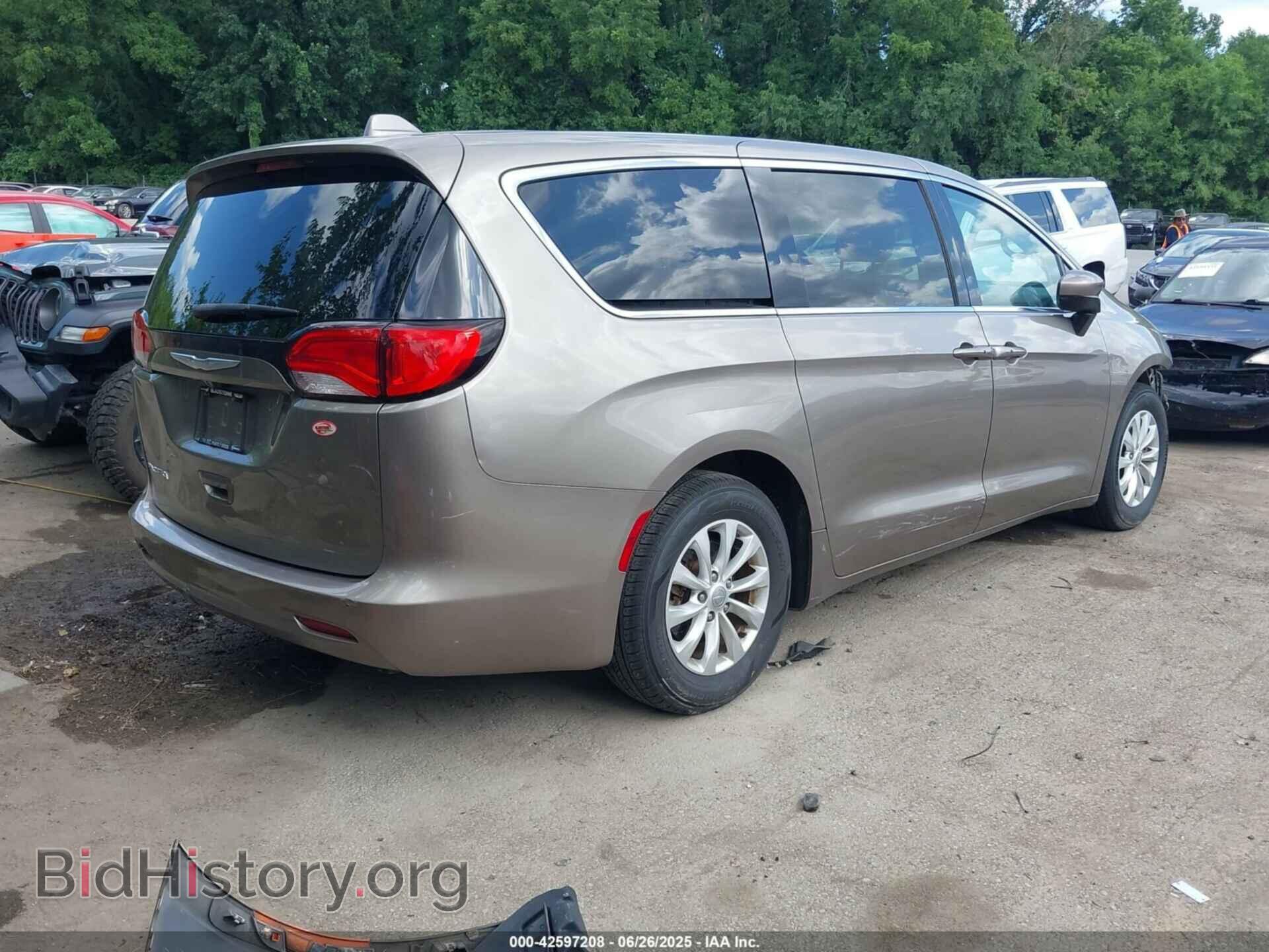 2017 CHRYSLER PACIFICA - VIN: 2C4RC1DG2HR833473 - Фото 3