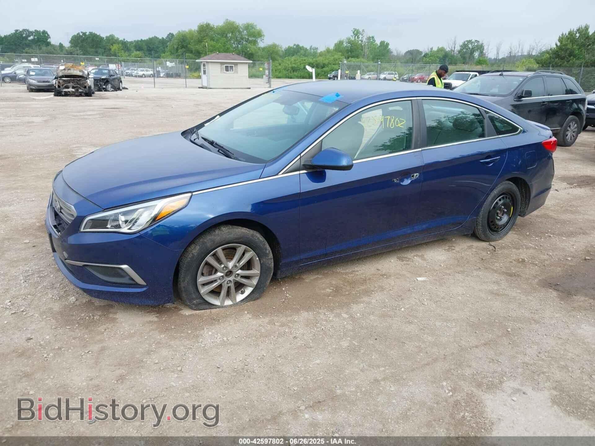 2017 HYUNDAI SONATA - VIN: 5NPE24AF1HH467677 - Фото 2
