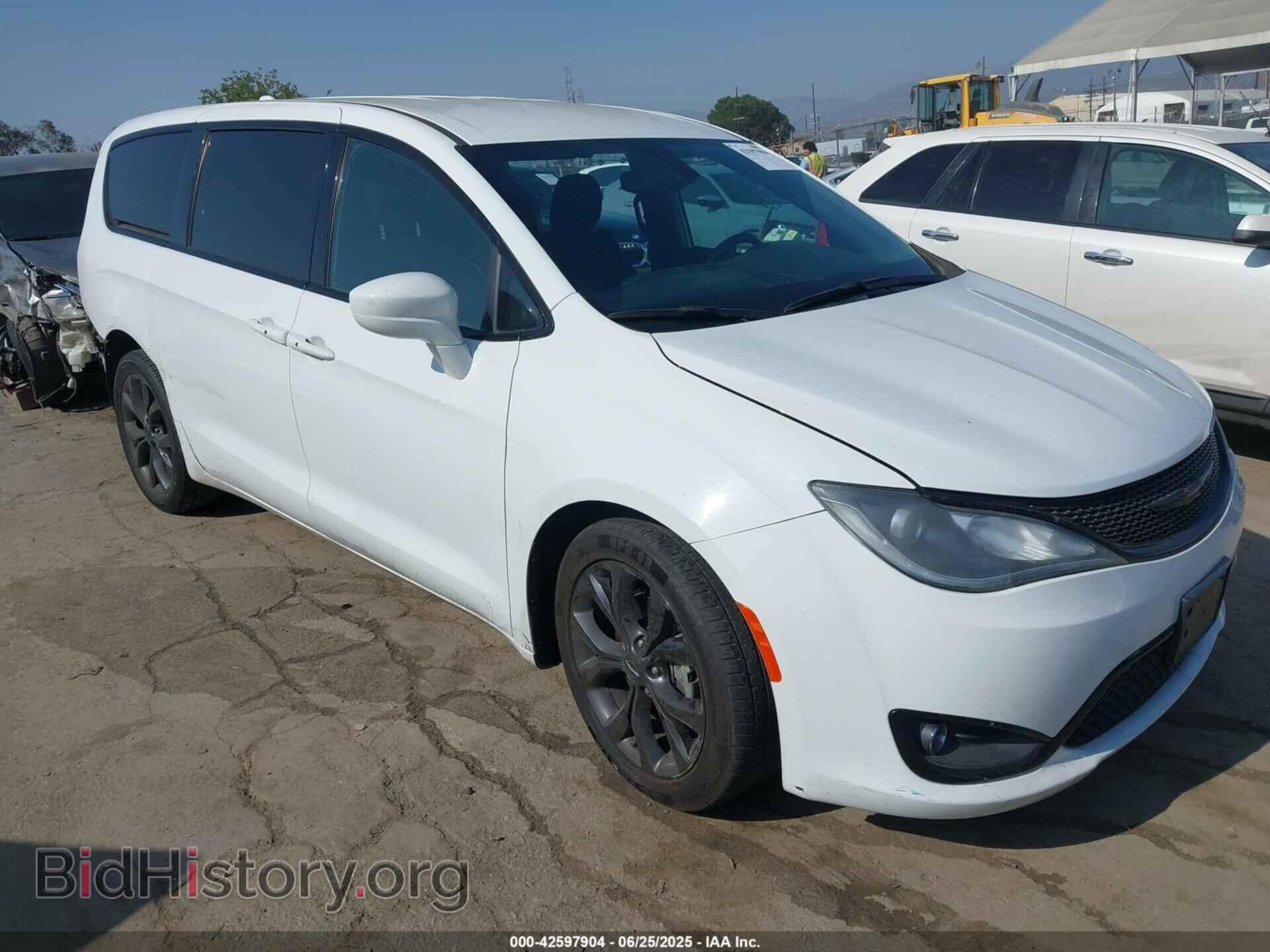 Фотография 2C4RC1FG6LR134112 - CHRYSLER PACIFICA 2020