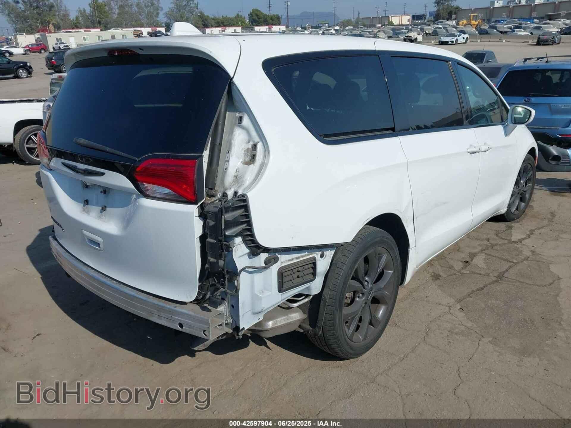2020 CHRYSLER PACIFICA - VIN: 2C4RC1FG6LR134112 - Фото 4