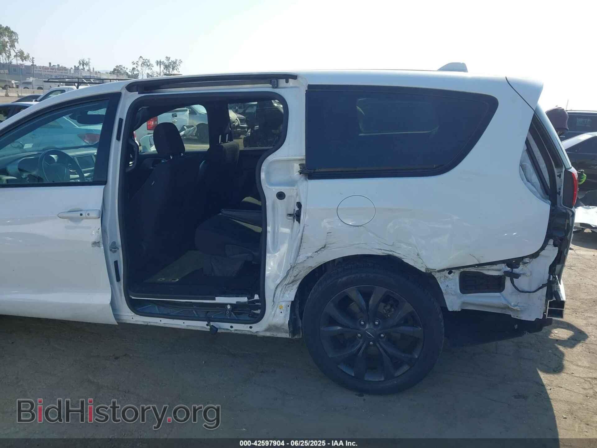 2020 CHRYSLER PACIFICA - VIN: 2C4RC1FG6LR134112 - Фото 6