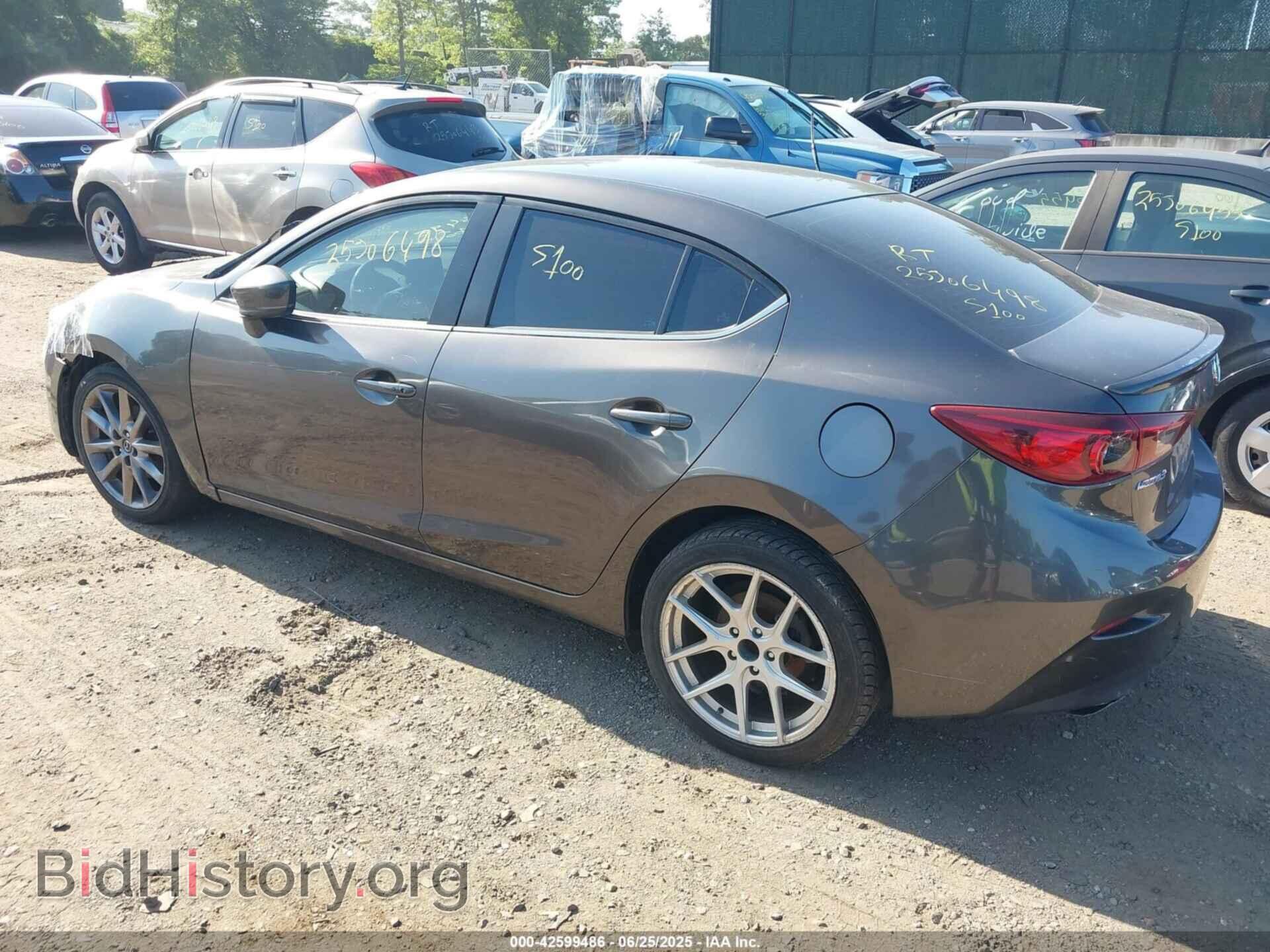 2018 MAZDA MAZDA3 - VIN: 3MZBN1V35JM227747 - Фото 3
