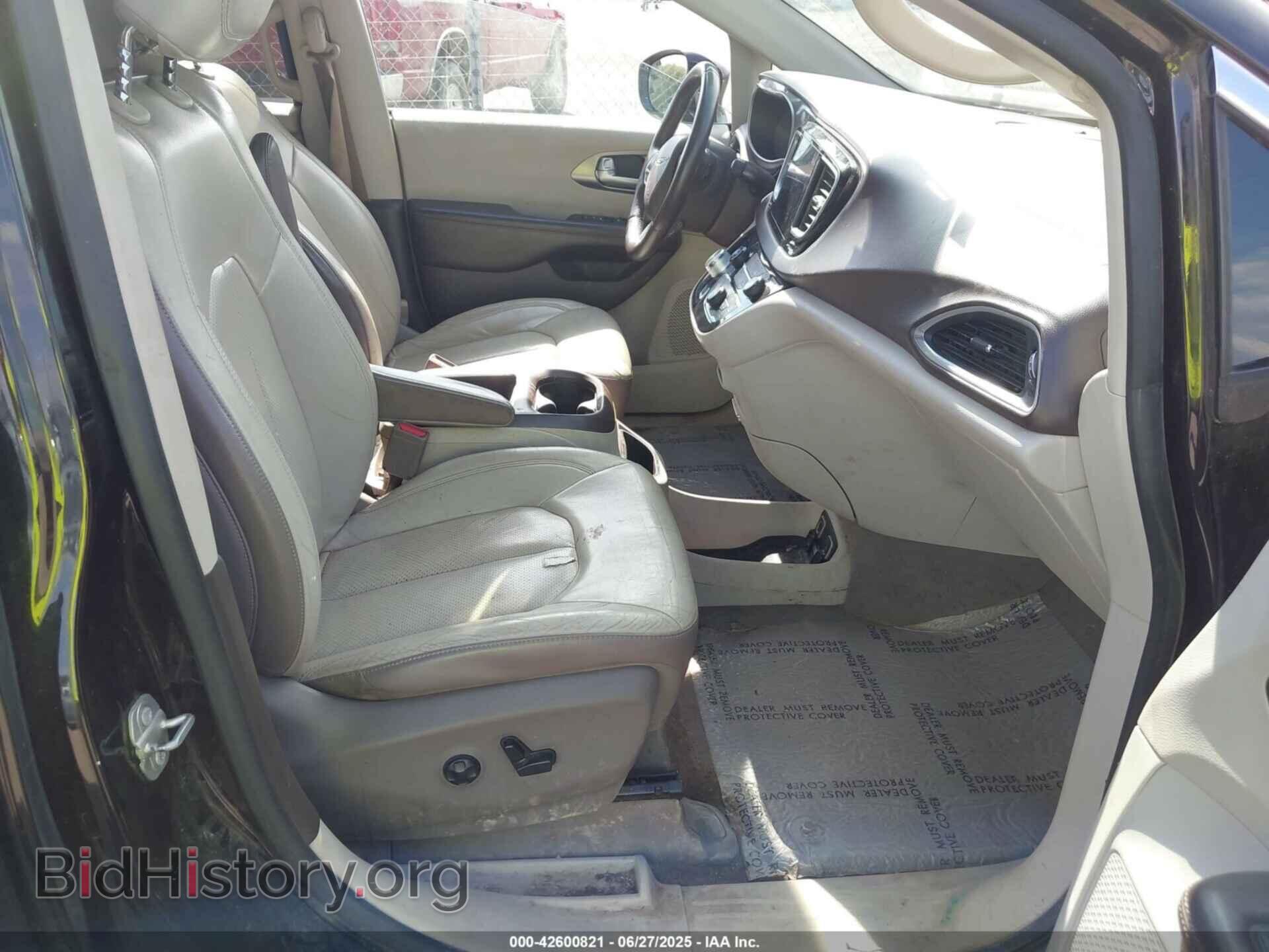 2017 CHRYSLER PACIFICA - VIN: 2C4RC1EG7HR550985 - Photo 5