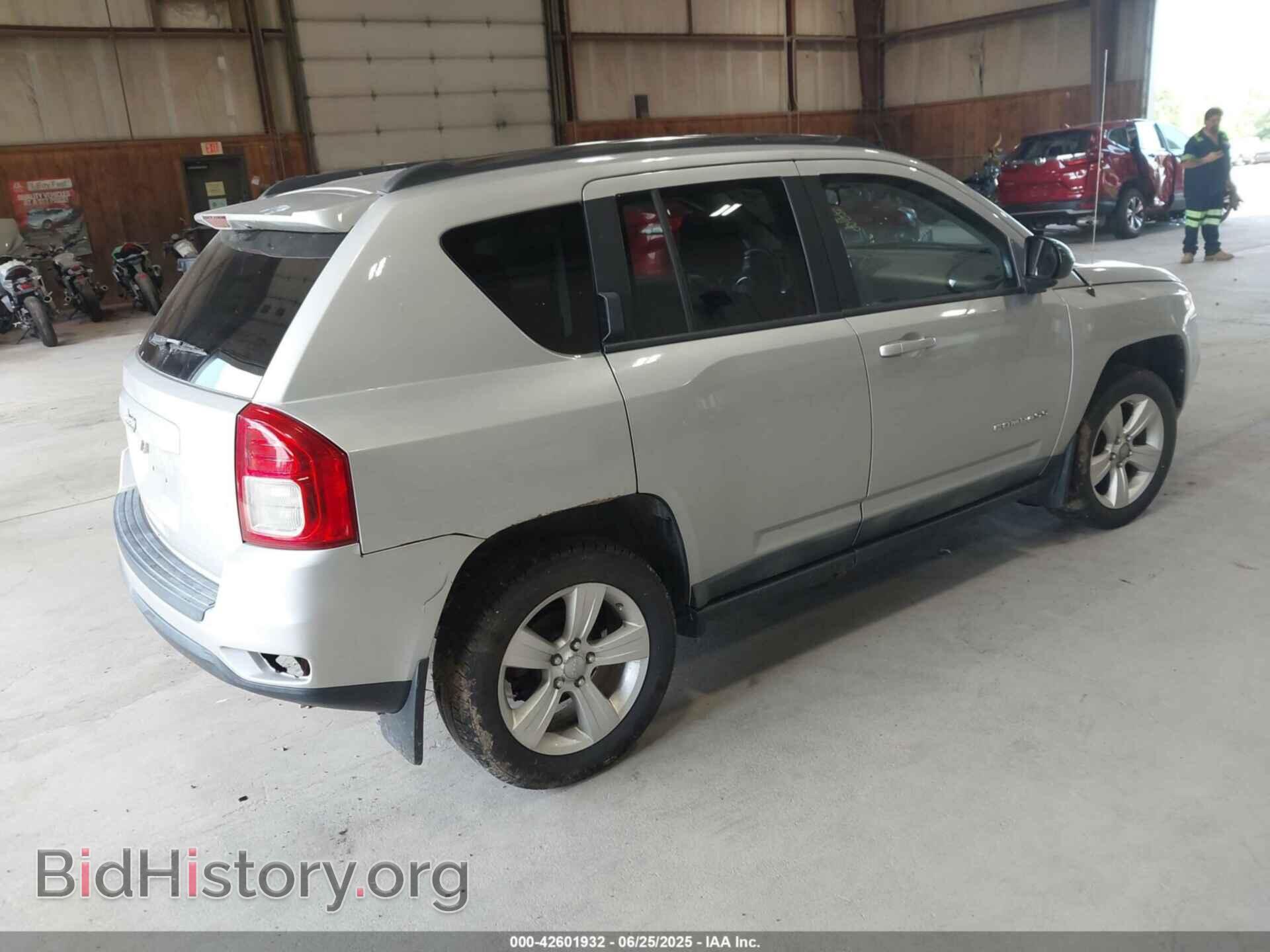 2011 JEEP COMPASS - VIN: 1J4NF1FB5BD146211 - Фото 4