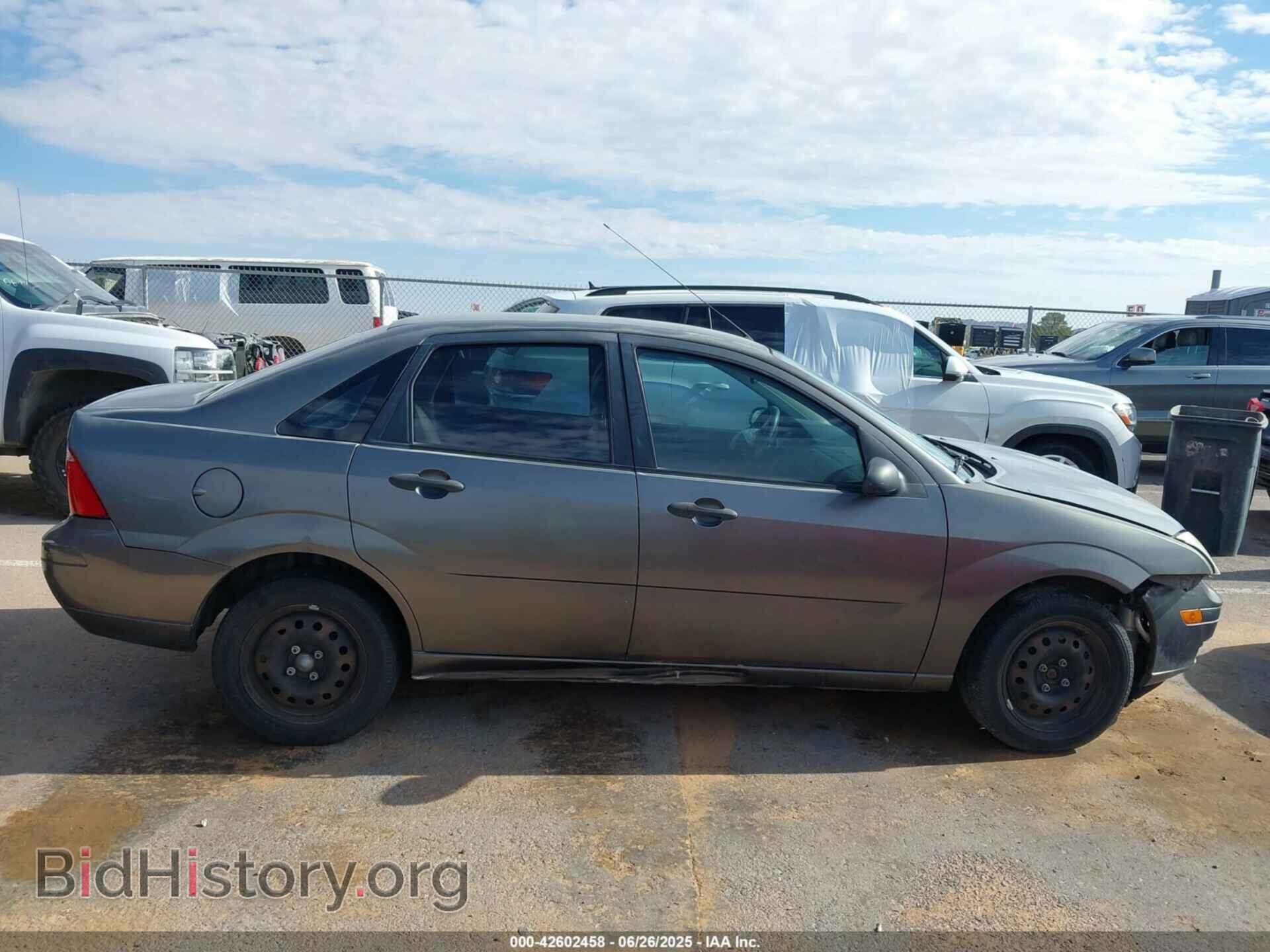 2007 FORD FOCUS - VIN: 1FAHP34N37W293105 - Фото 13