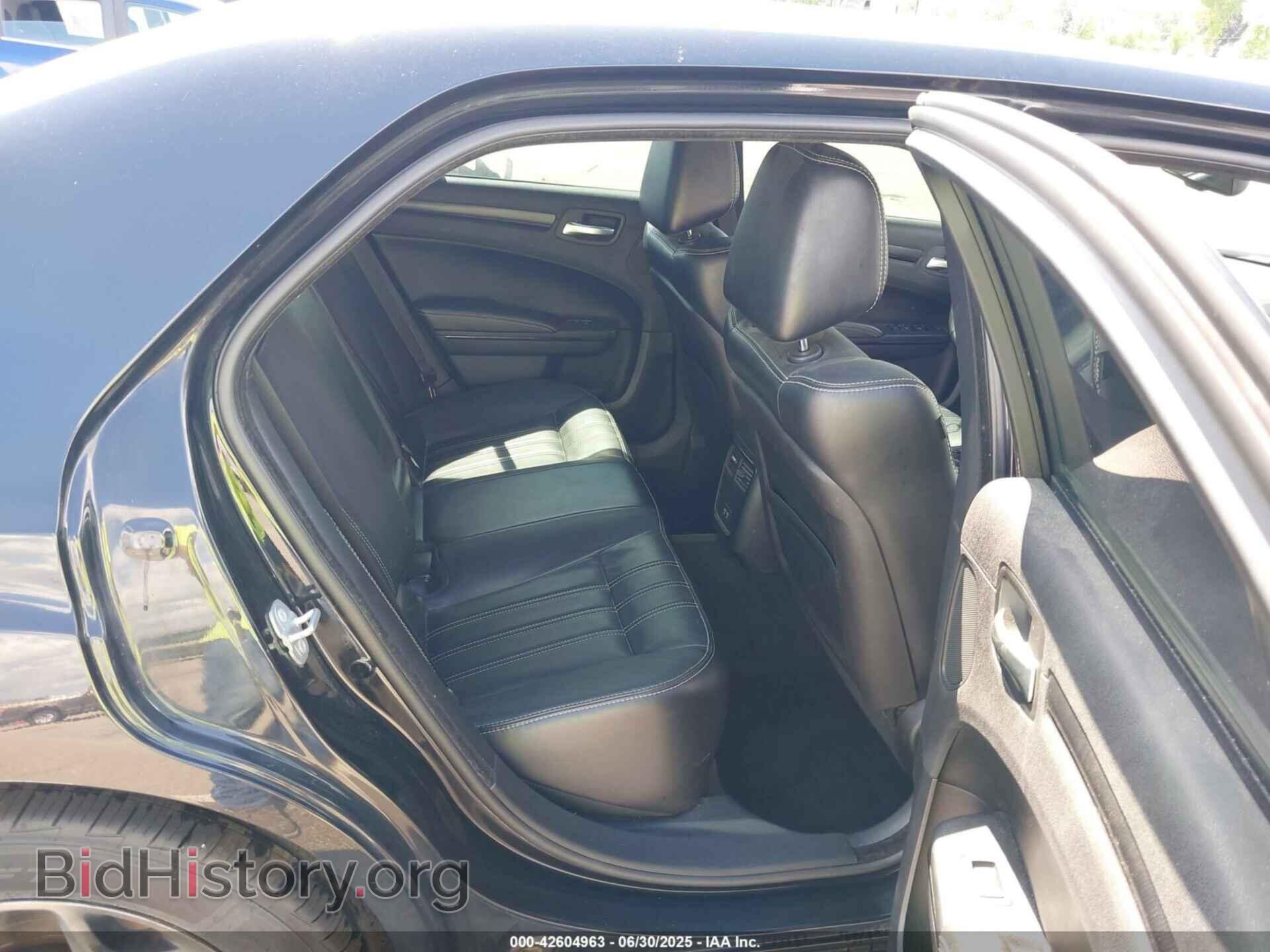 2015 CHRYSLER 300 - VIN: 2C3CCAGG1FH922928 - Фото 8