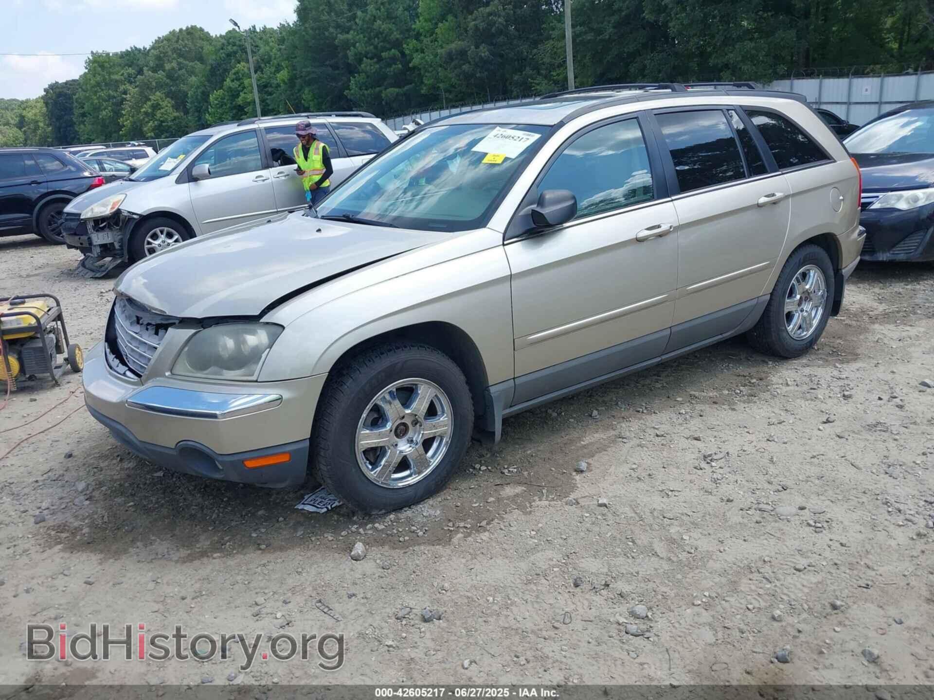 2005 CHRYSLER PACIFICA - VIN: 2C8GF68485R395953 - Photo 2