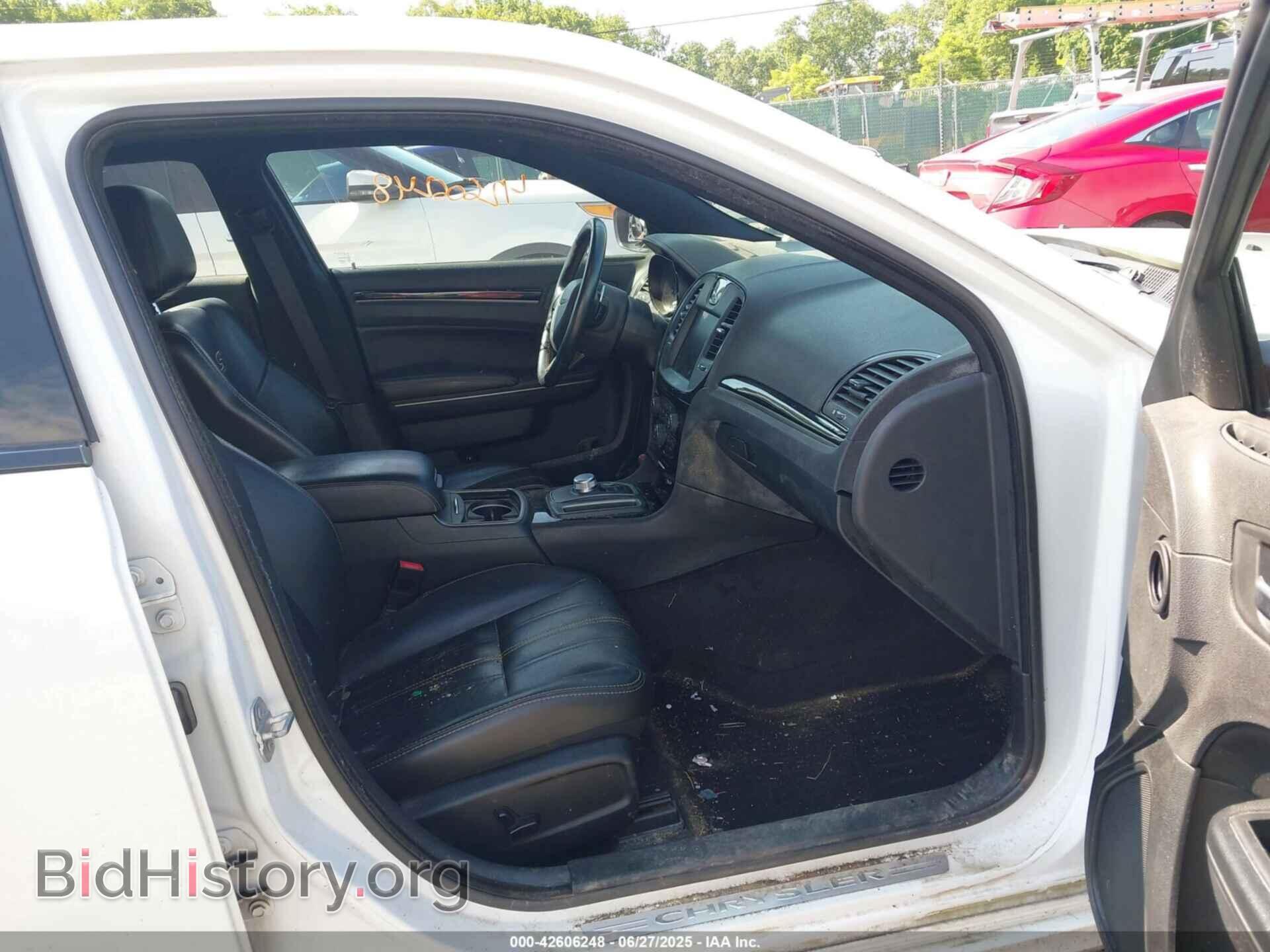 2016 CHRYSLER 300 - VIN: 2C3CCAGG6GH262385 - Фото 5