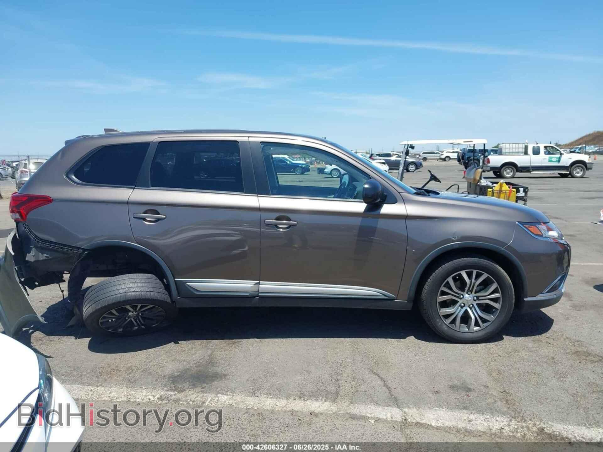 2017 MITSUBISHI OUTLANDER - VIN: JA4AD2A36HZ055292 - Фото 13