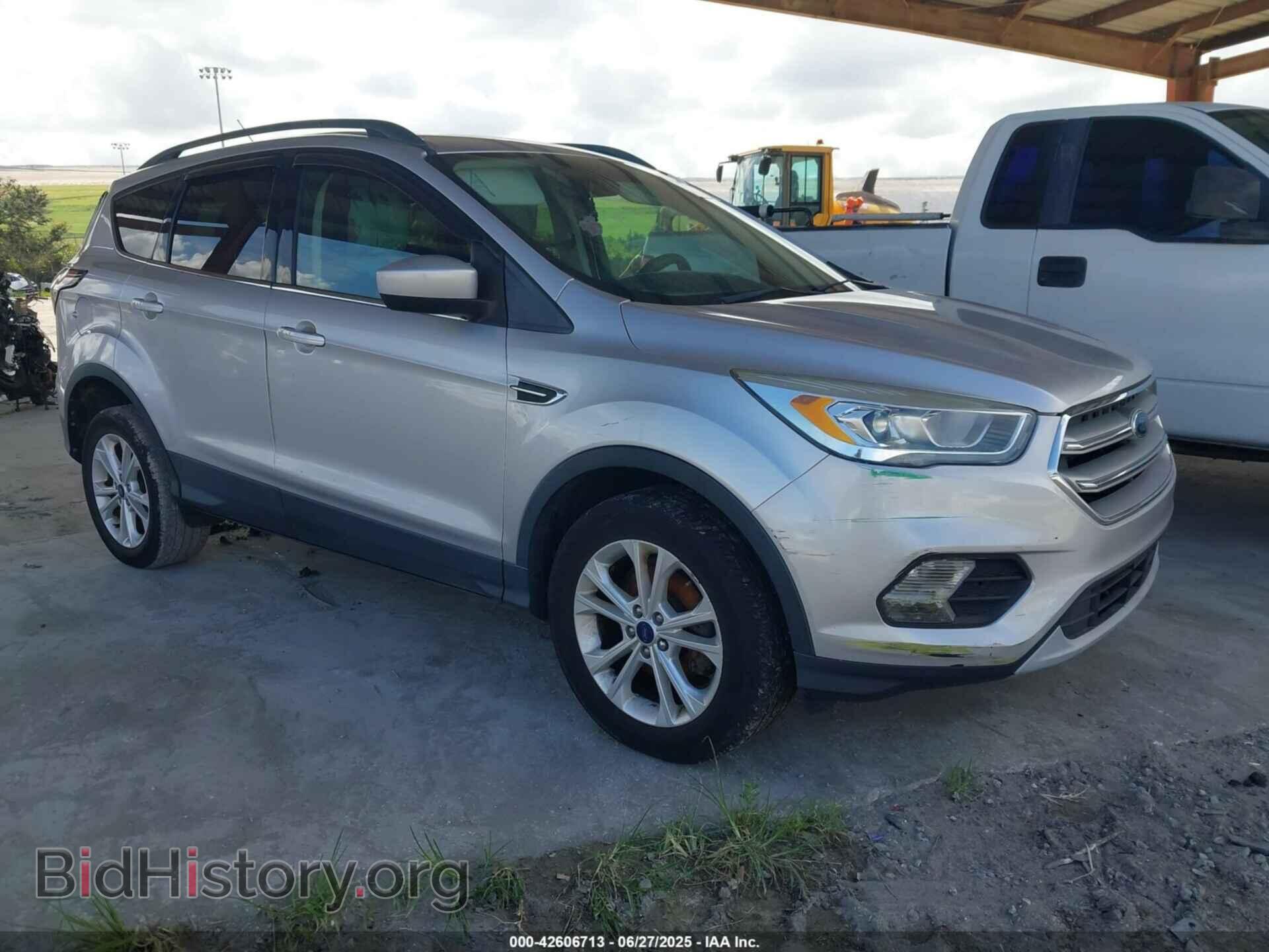 Фотография 1FMCU0GD9HUE70182 - FORD ESCAPE 2017