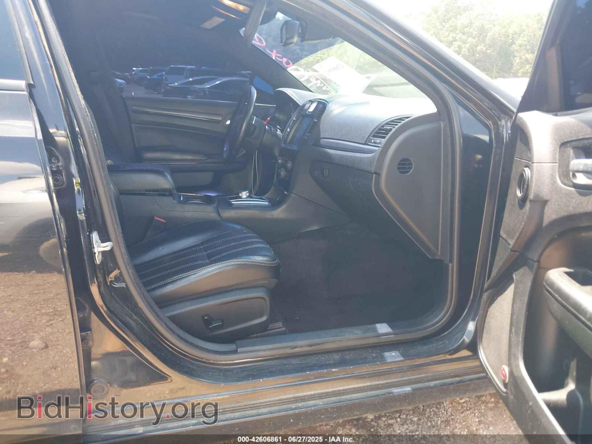 2016 CHRYSLER 300 - VIN: 2C3CCAGG5GH244640 - Фото 5
