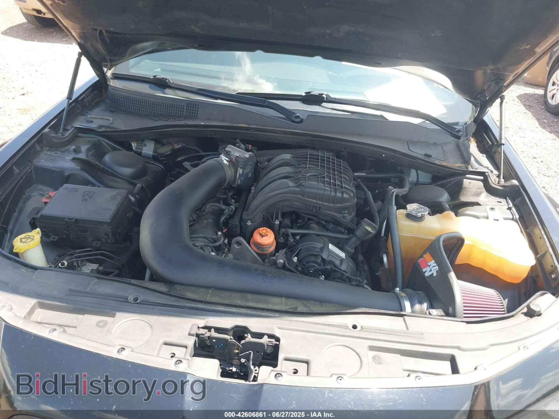 2016 CHRYSLER 300 - VIN: 2C3CCAGG5GH244640 - Фото 10