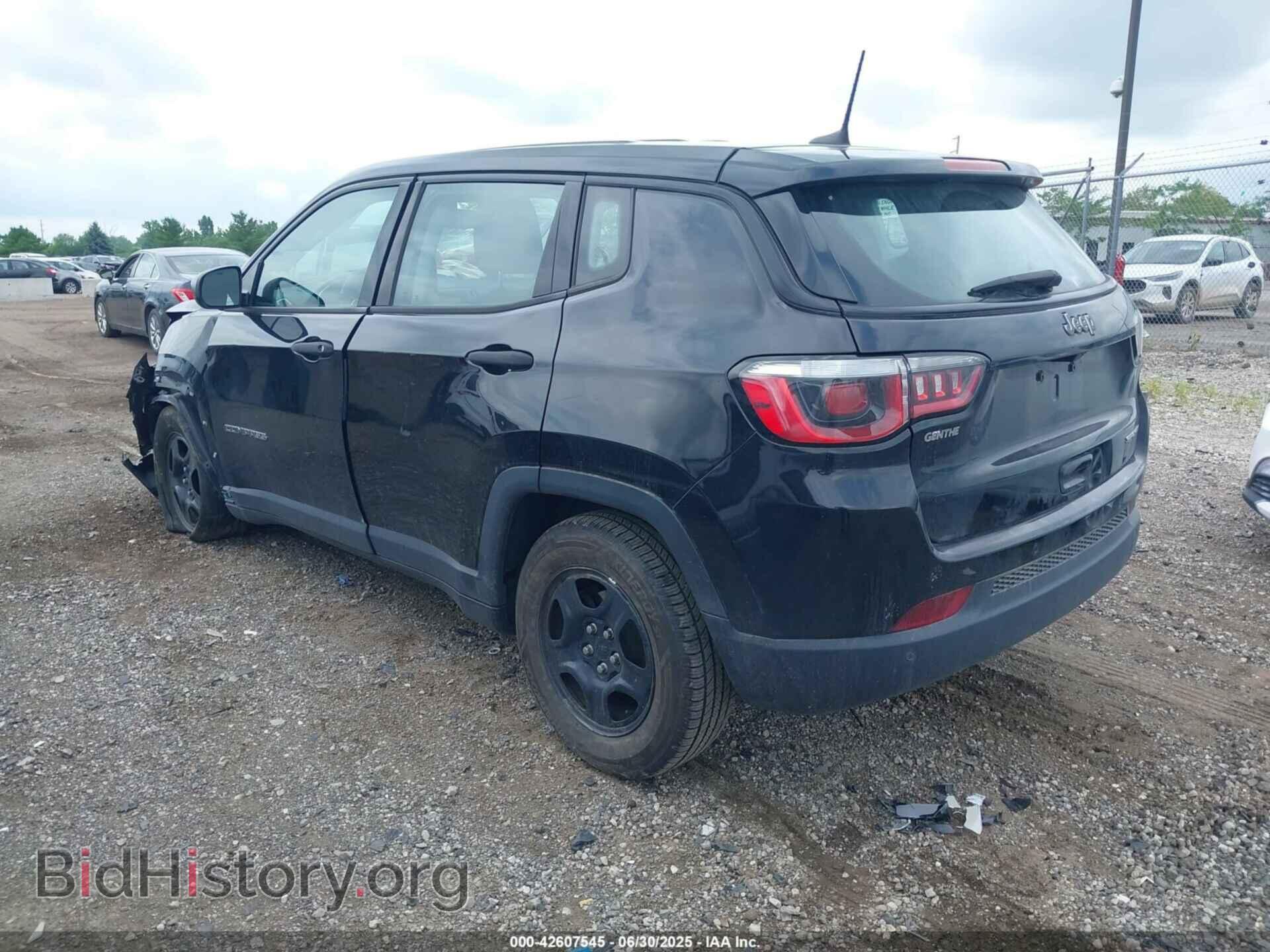 2018 JEEP COMPASS - VIN: 3C4NJCAB2JT187010 - Фото 3